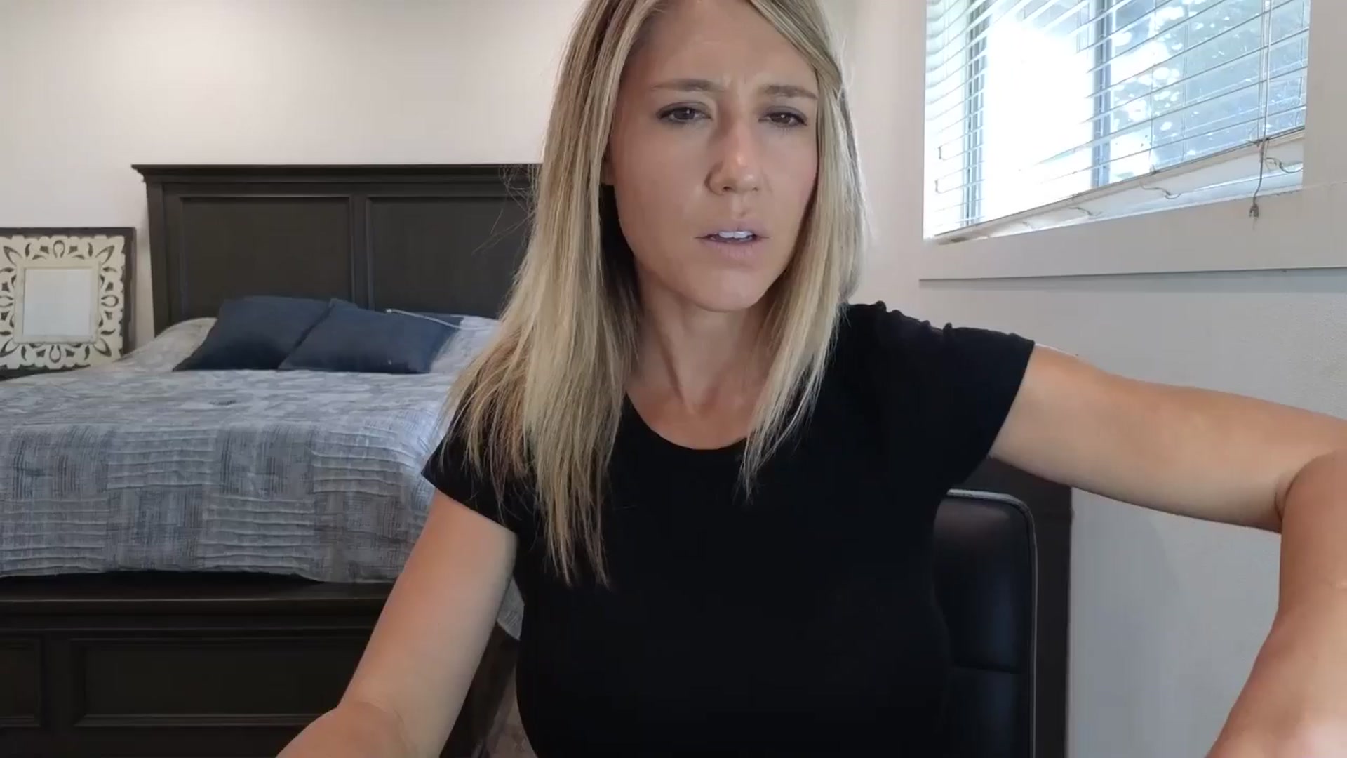 Gallery image thumbnail from blond_milf's myfreecams stream on, 09/17/2025, 22:53 image 12 of 20