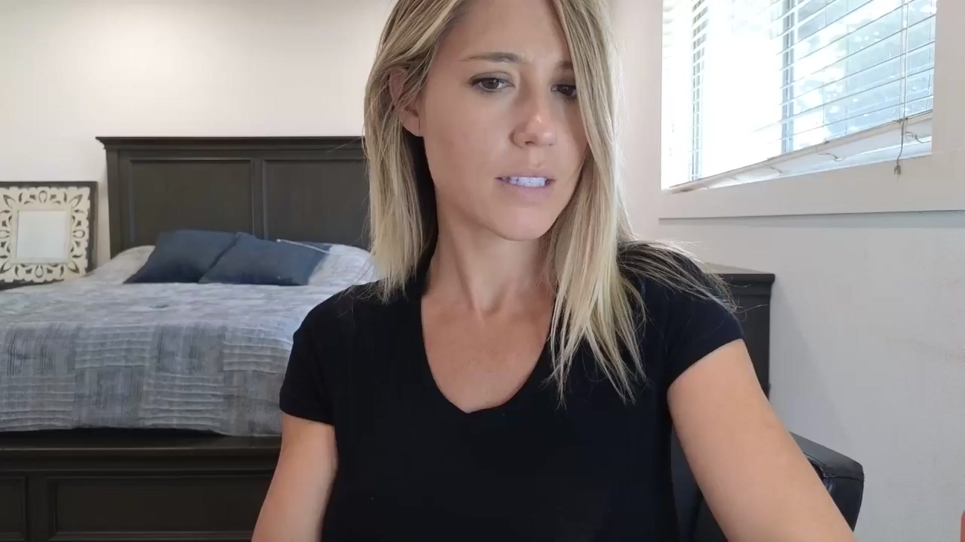 Gallery image thumbnail from blond_milf's myfreecams stream on, 09/17/2025, 23:22 image 14 of 20