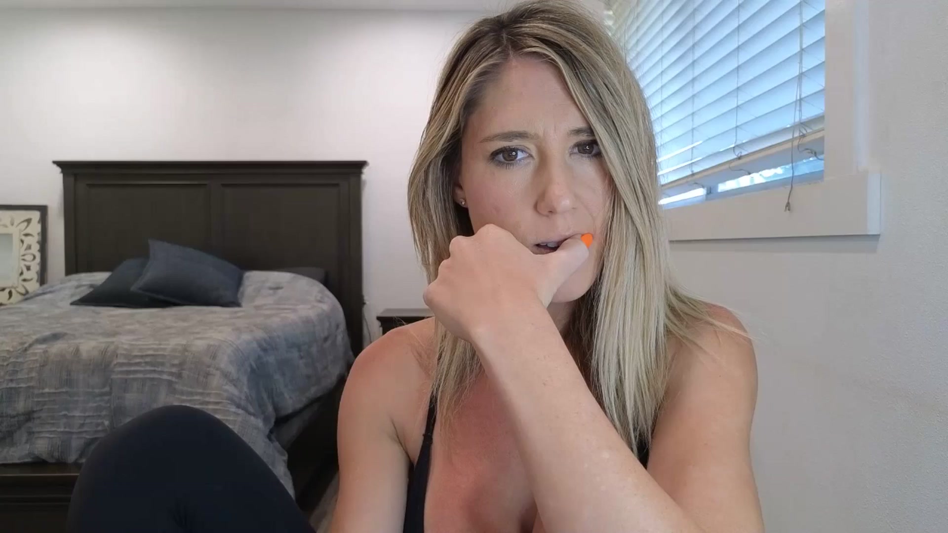 Gallery image thumbnail from blond_milf's myfreecams stream on, 11/03/2025, 24:02 image 20 of 20