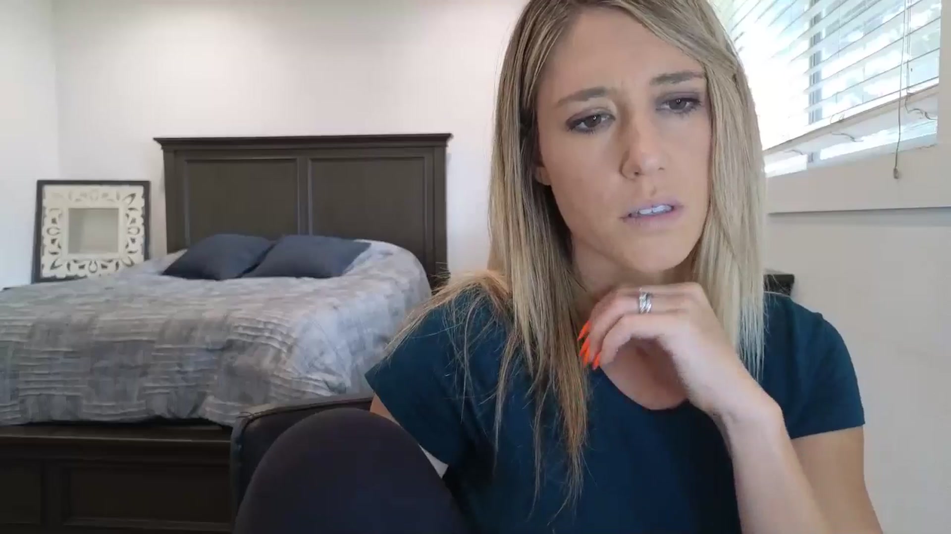 Gallery image thumbnail from blond_milf's myfreecams stream on, 11/05/2025, 21:26 image 4 of 20