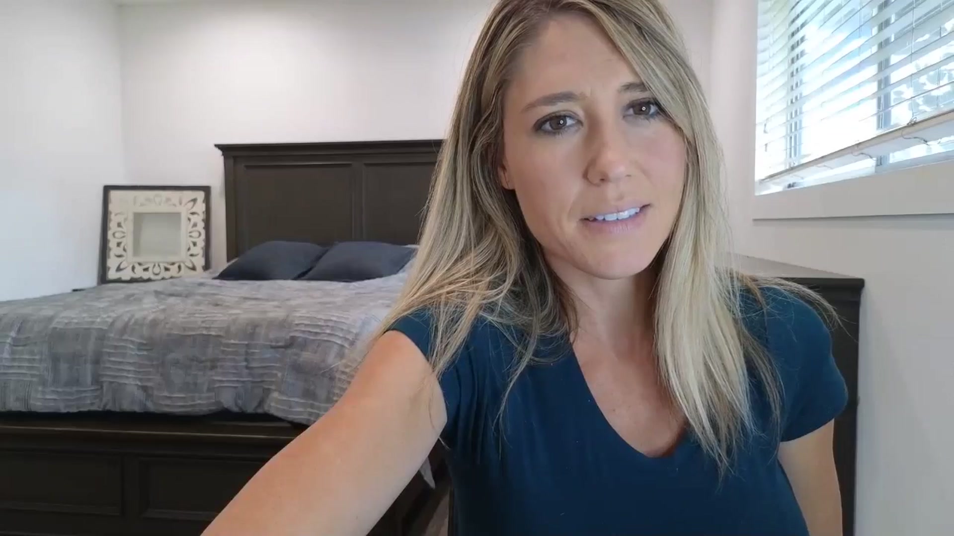 Gallery image thumbnail from blond_milf's myfreecams stream on, 11/05/2025, 22:11 image 3 of 20