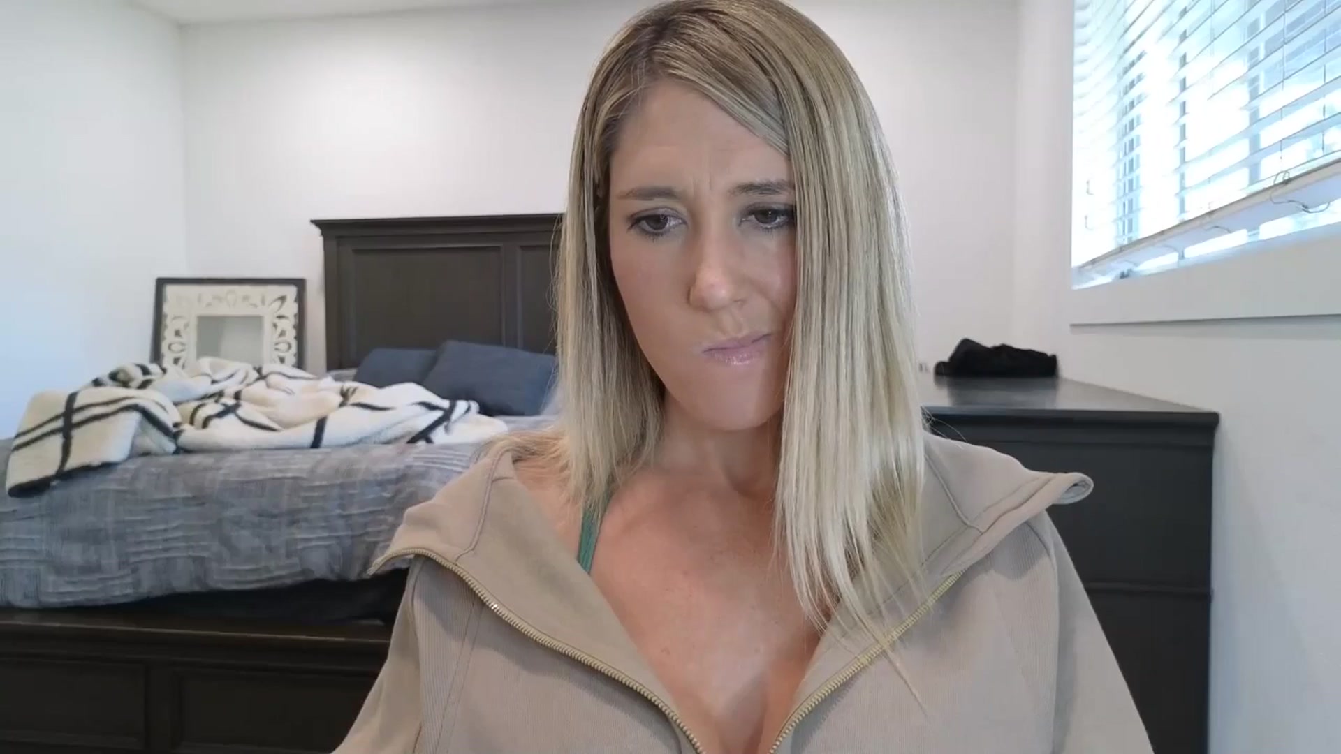 Gallery image thumbnail from blond_milf's myfreecams stream on, 11/07/2025, 21:46 image 5 of 20