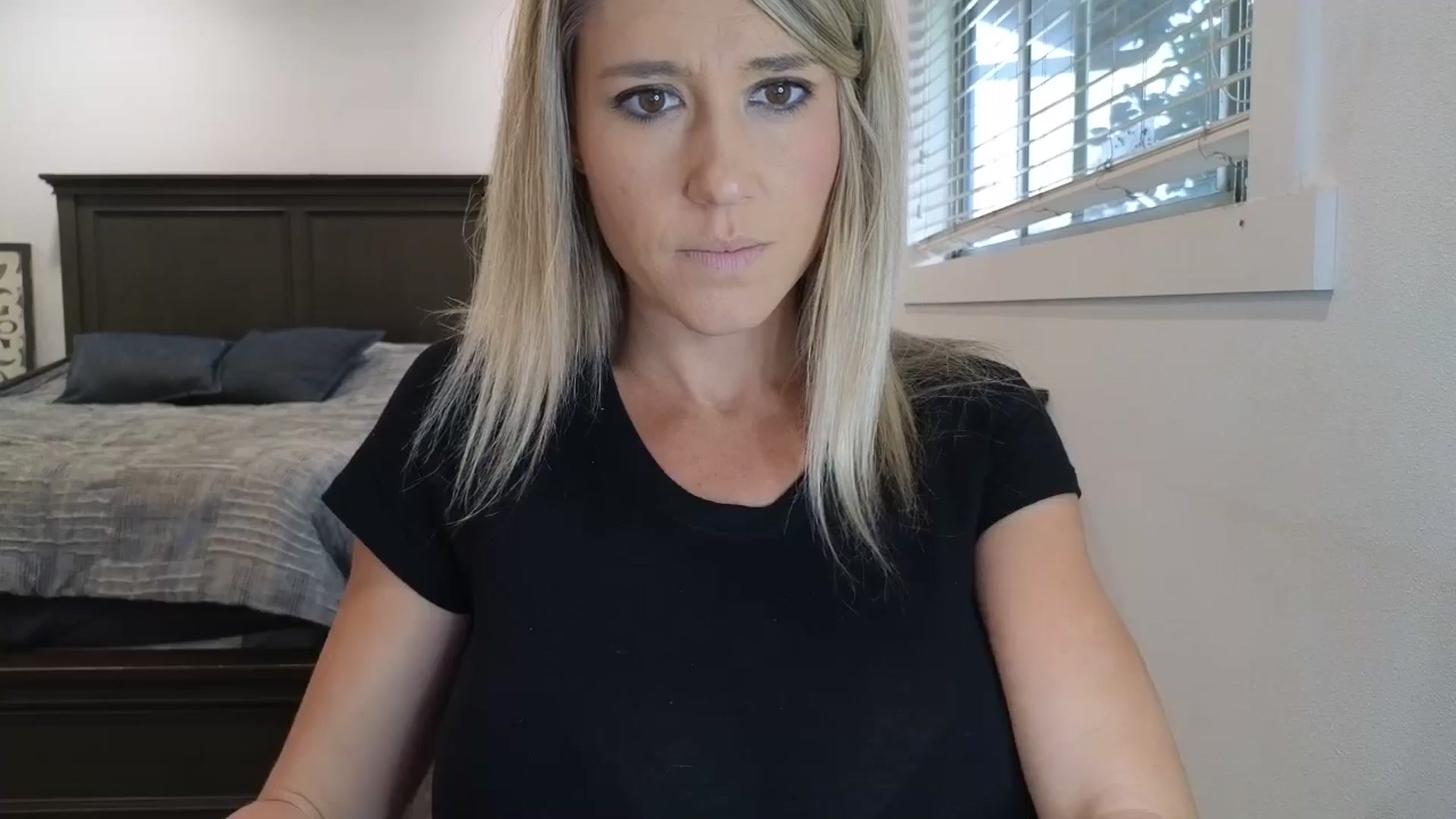Gallery image thumbnail from blond_milf's myfreecams stream on, 11/13/2025, 21:57 image 15 of 20