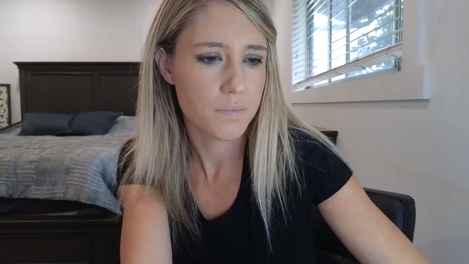 Gallery image thumbnail from blond_milf's myfreecams stream on, 11/13/2025, 21:57 image 12 of 20