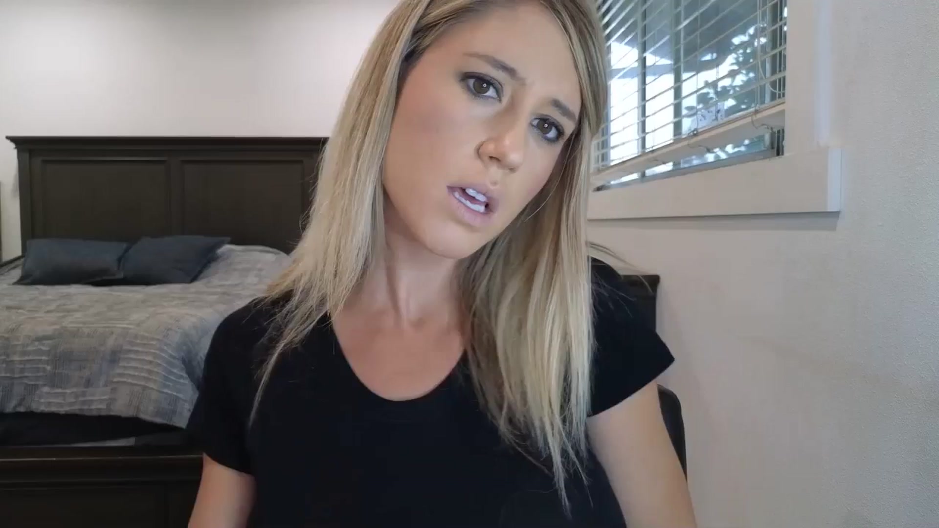Gallery image thumbnail from blond_milf's myfreecams stream on, 11/13/2025, 21:57 image 1 of 20