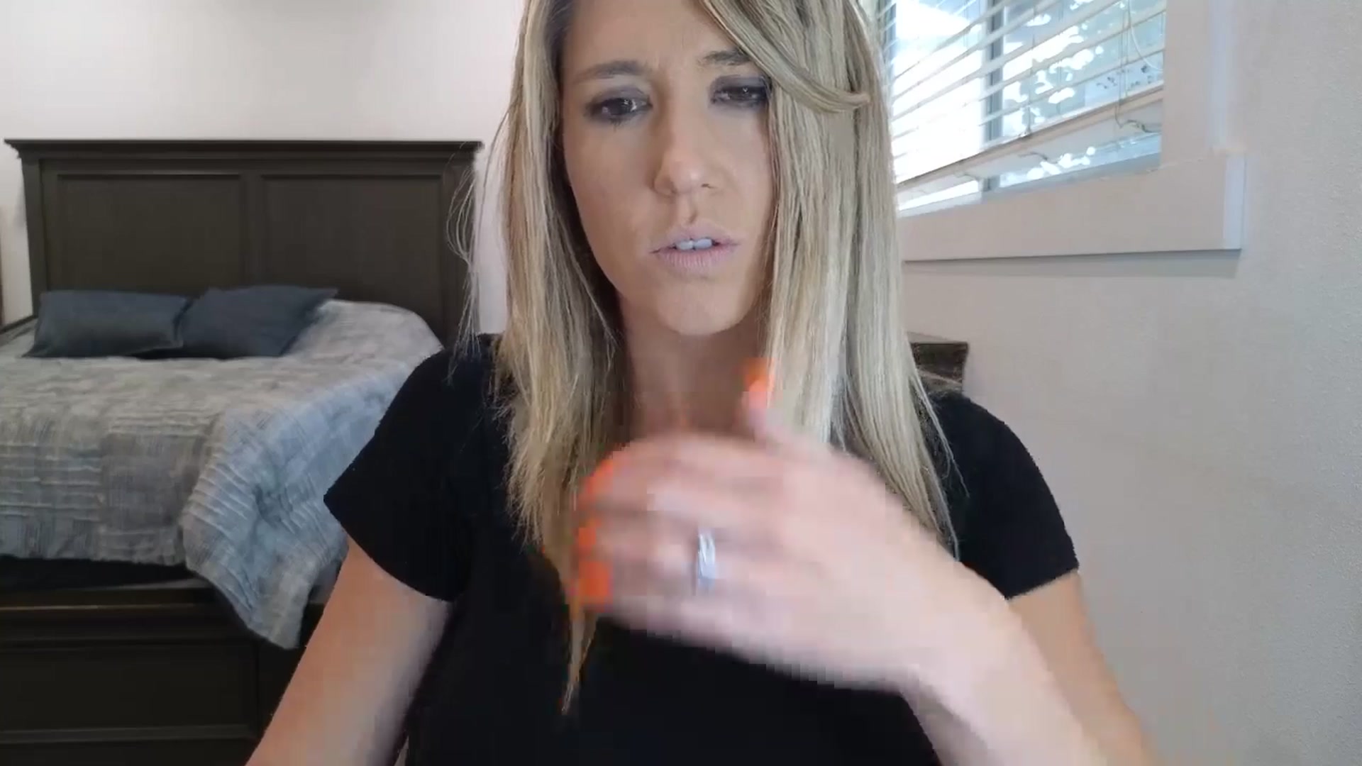 Gallery image thumbnail from blond_milf's myfreecams stream on, 11/13/2025, 22:35 image 16 of 20