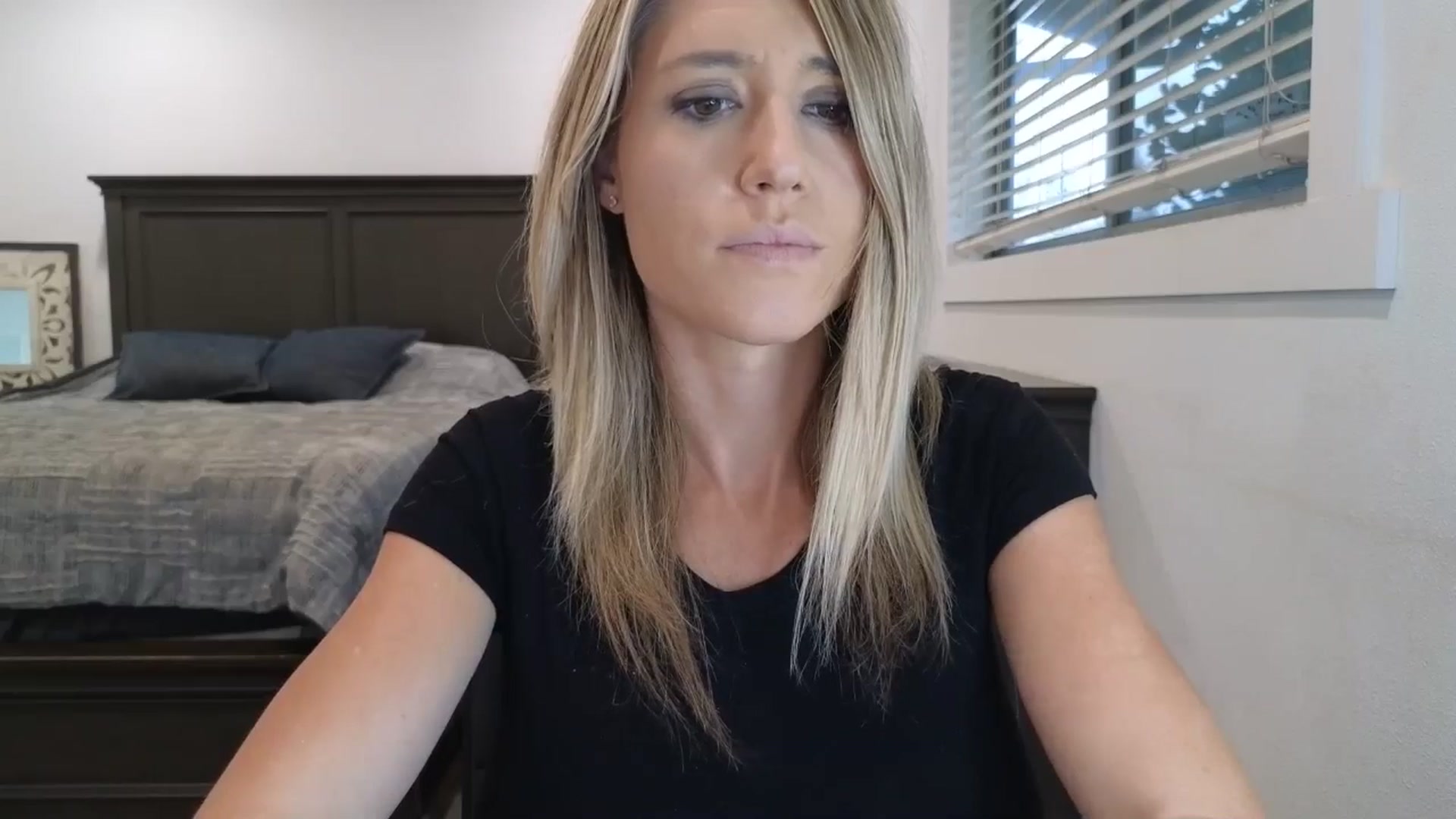 Gallery image thumbnail from blond_milf's myfreecams stream on, 11/14/2025, 24:36 image 4 of 20