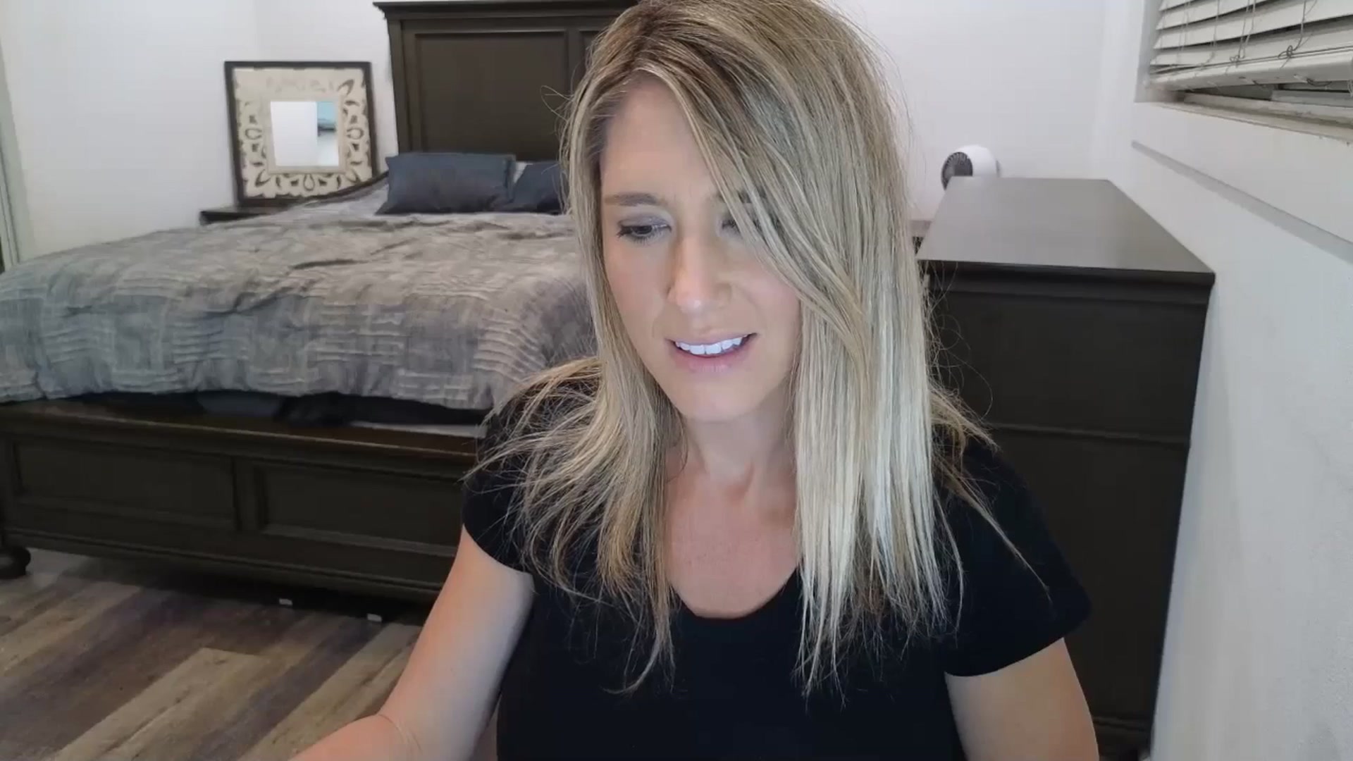 Gallery image thumbnail from blond_milf's myfreecams stream on, 11/14/2025, 08:03 image 7 of 20