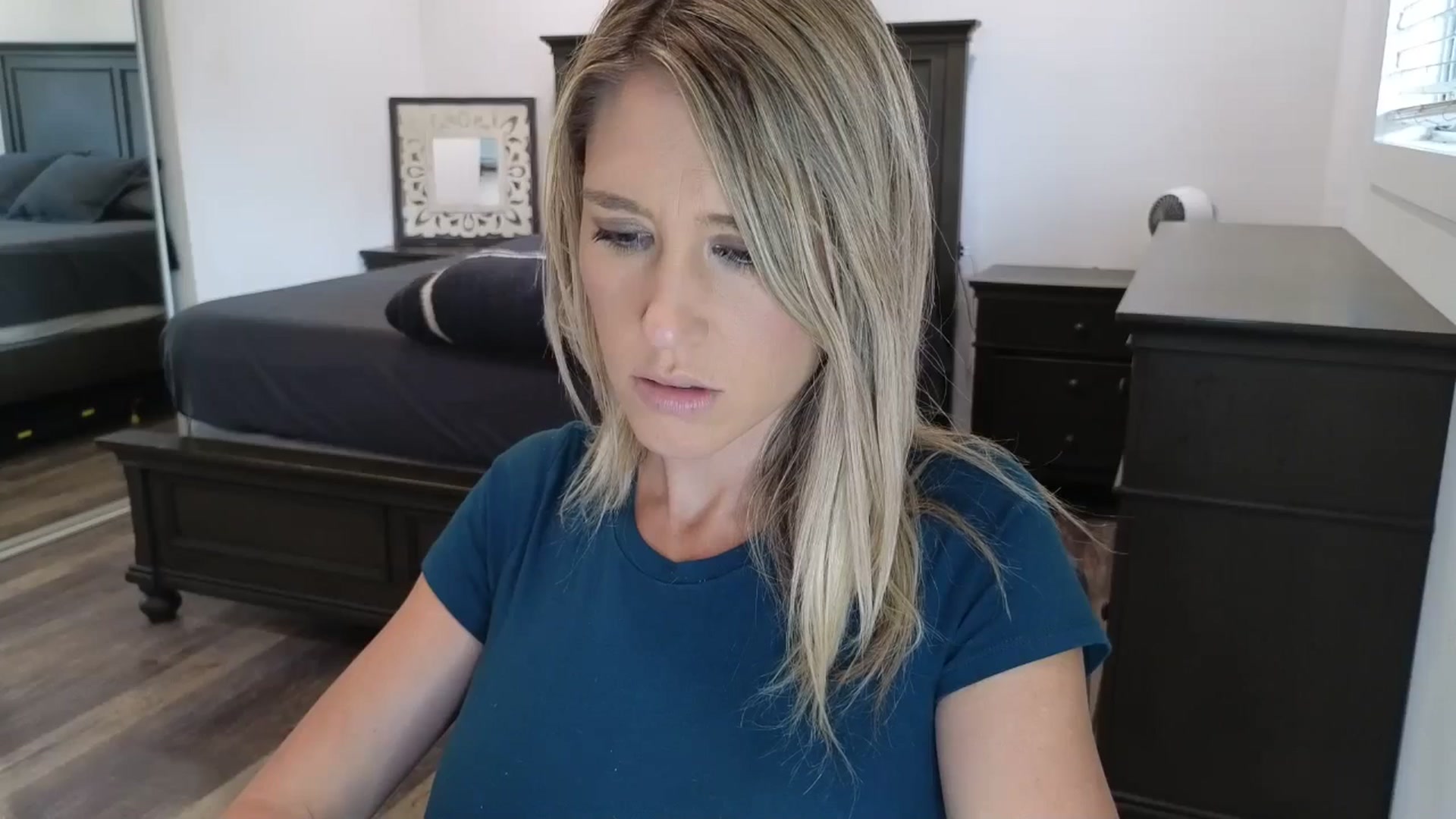 Gallery image thumbnail from blond_milf's myfreecams stream on, 11/14/2025, 23:10 image 19 of 20