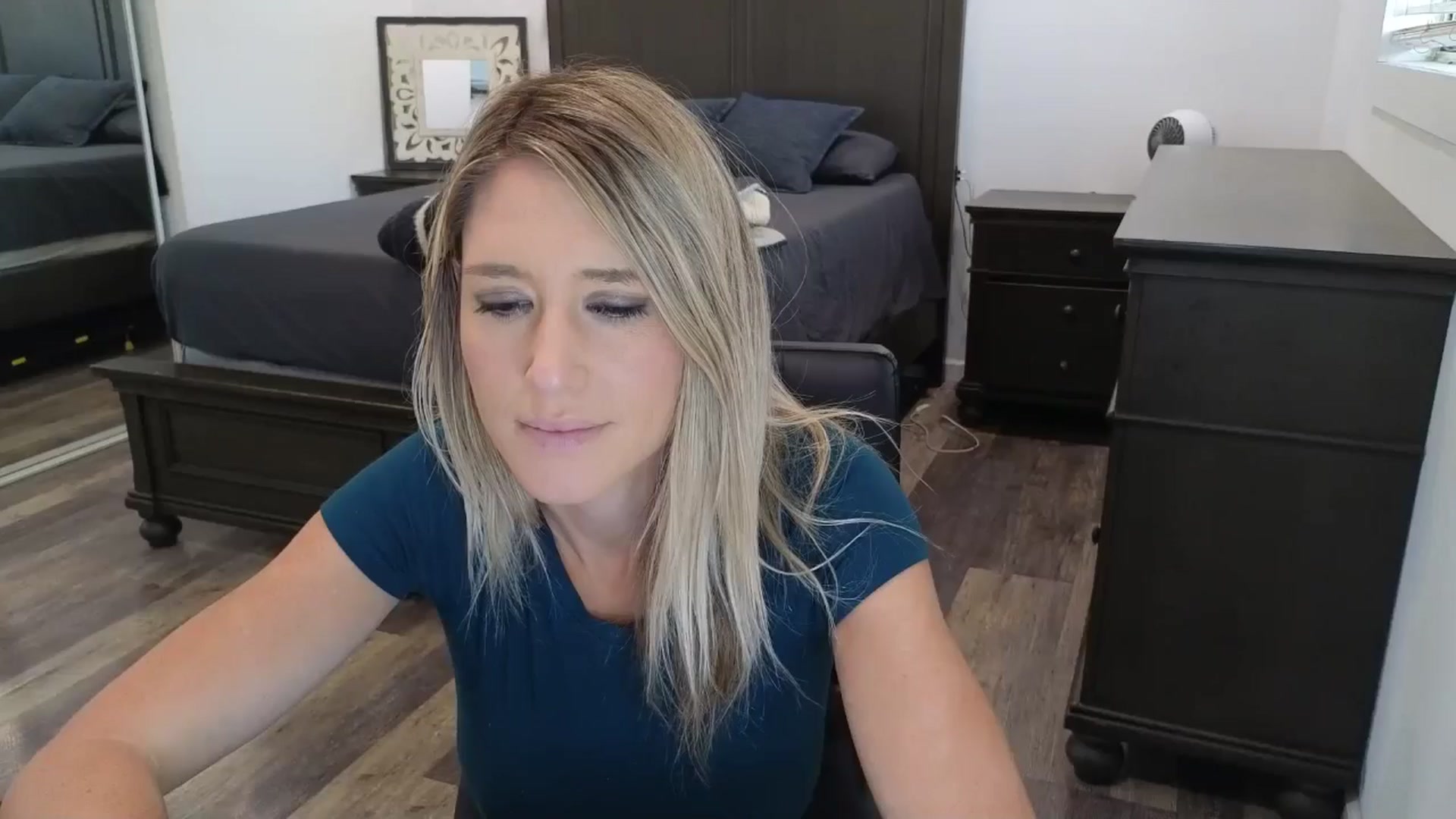 Gallery image thumbnail from blond_milf's myfreecams stream on, 11/14/2025, 23:10 image 13 of 20