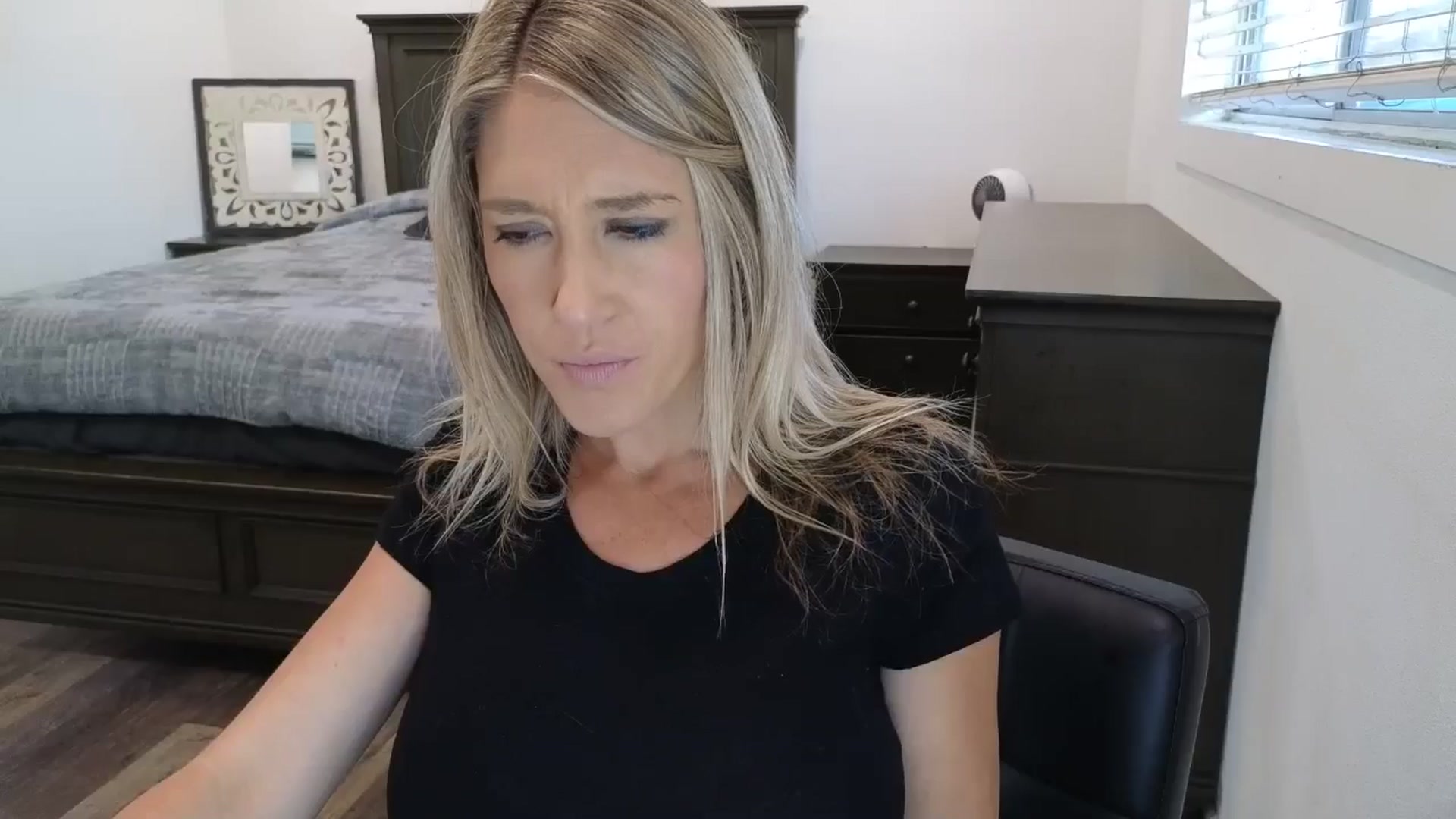 Gallery image thumbnail from blond_milf's myfreecams stream on, 11/18/2025, 23:40 image 13 of 20