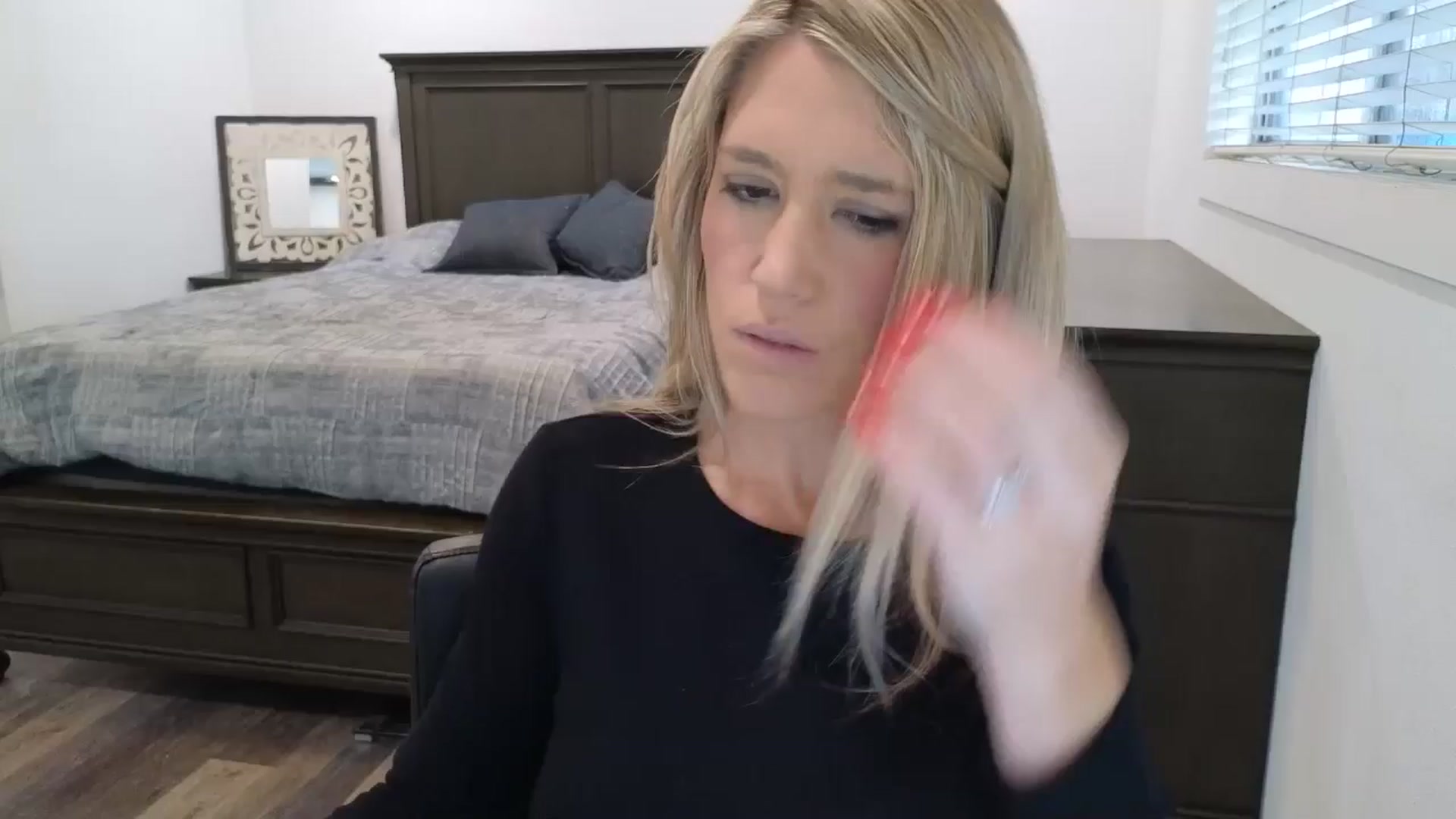 Gallery image thumbnail from blond_milf's myfreecams stream on, 11/25/2025, 09:15 image 1 of 20
