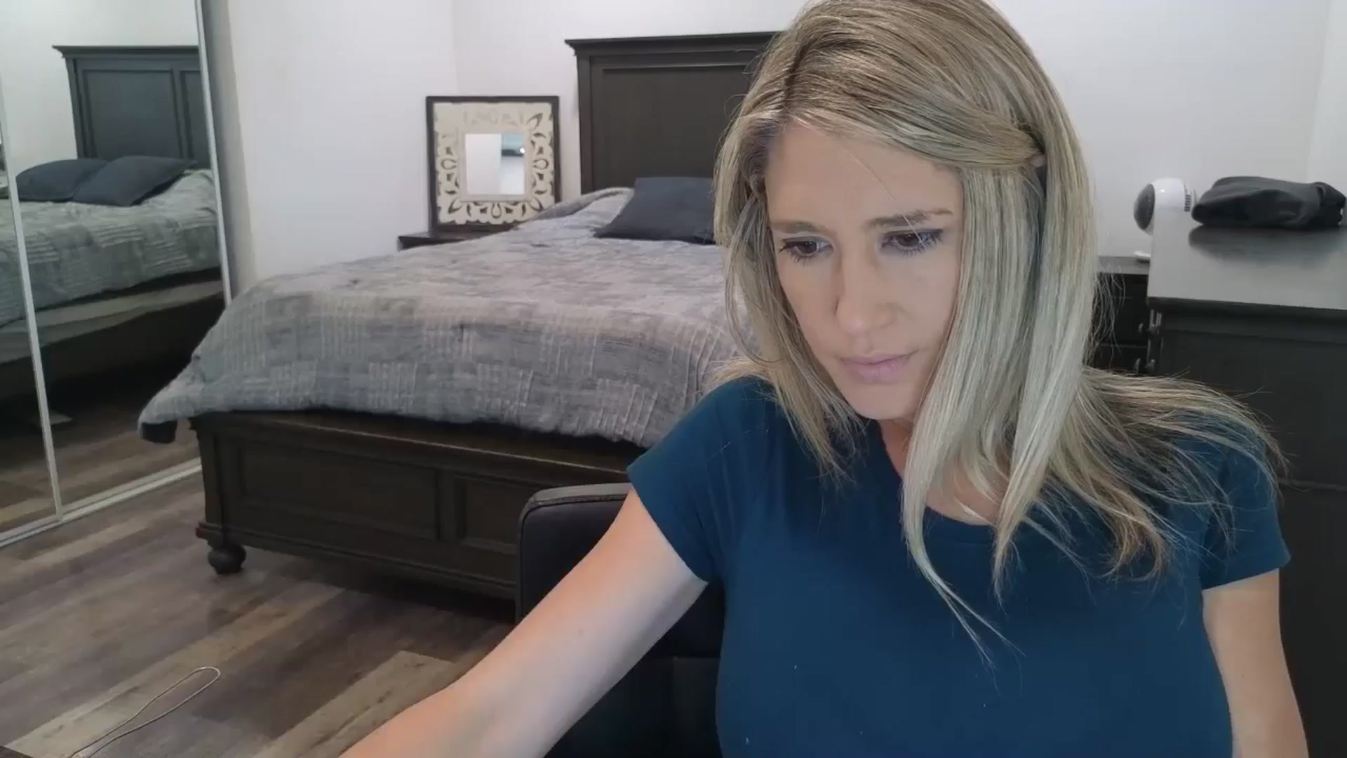 Gallery image thumbnail from blond_milf's myfreecams stream on, 11/25/2025, 22:05 image 13 of 20