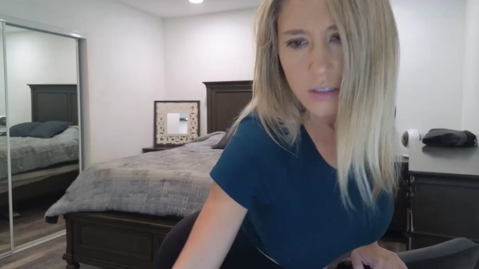 Gallery image thumbnail from blond_milf's myfreecams stream on, 11/25/2025, 22:05 image 1 of 20