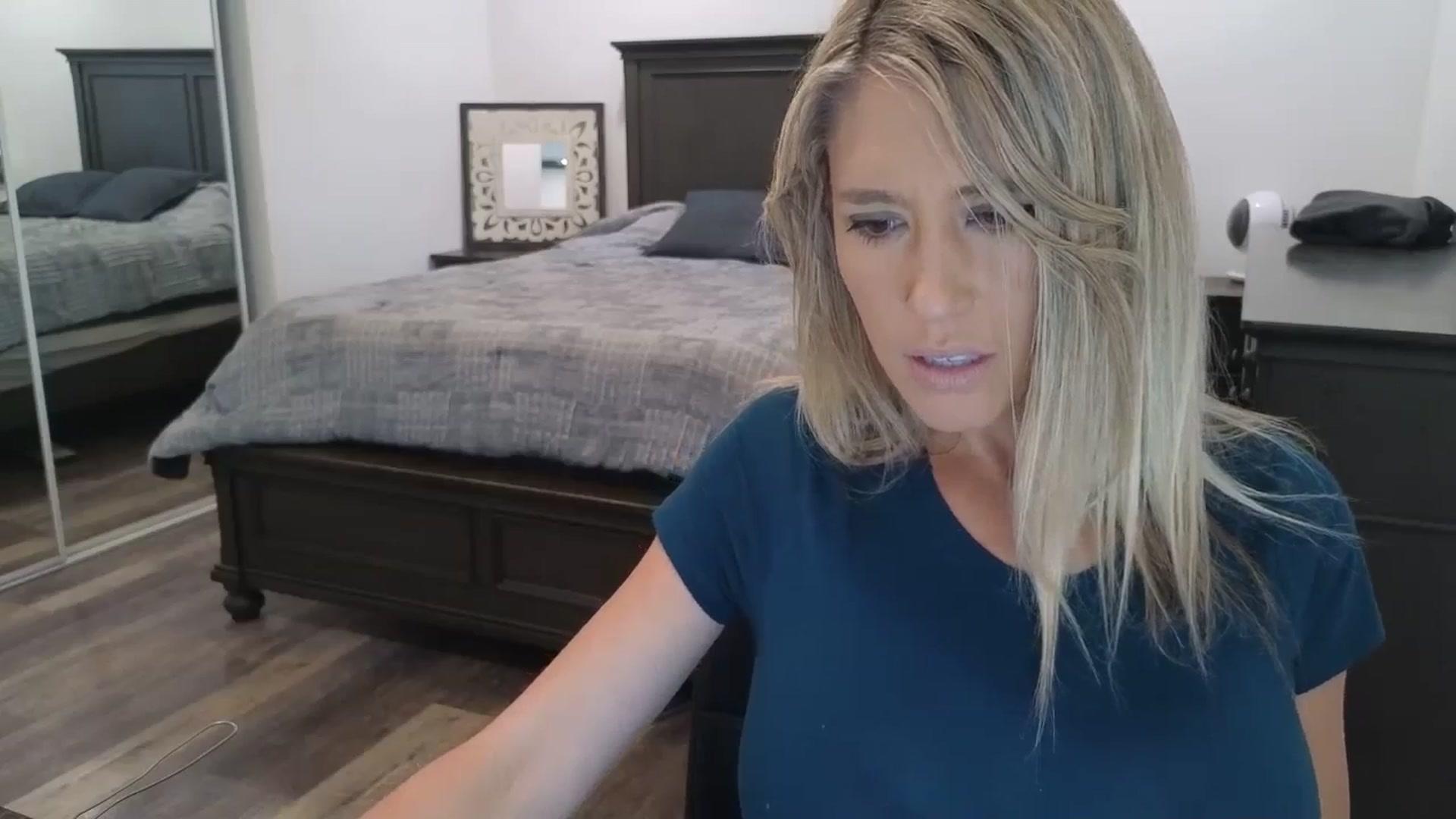 Gallery image thumbnail from blond_milf's myfreecams stream on, 11/25/2025, 22:05 image 16 of 20