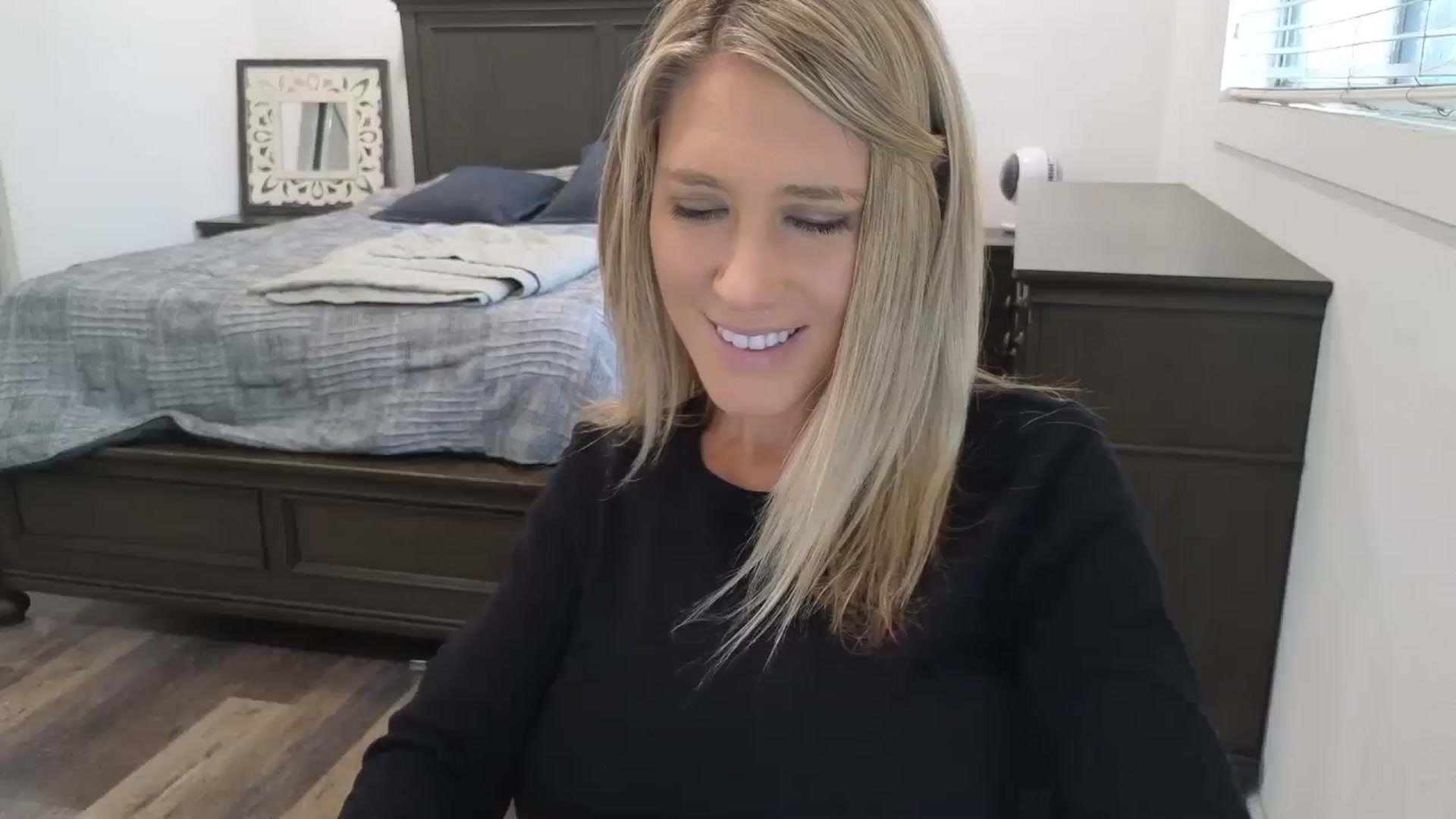 Gallery image thumbnail from blond_milf's myfreecams stream on, 12/01/2025, 21:38 image 1 of 20