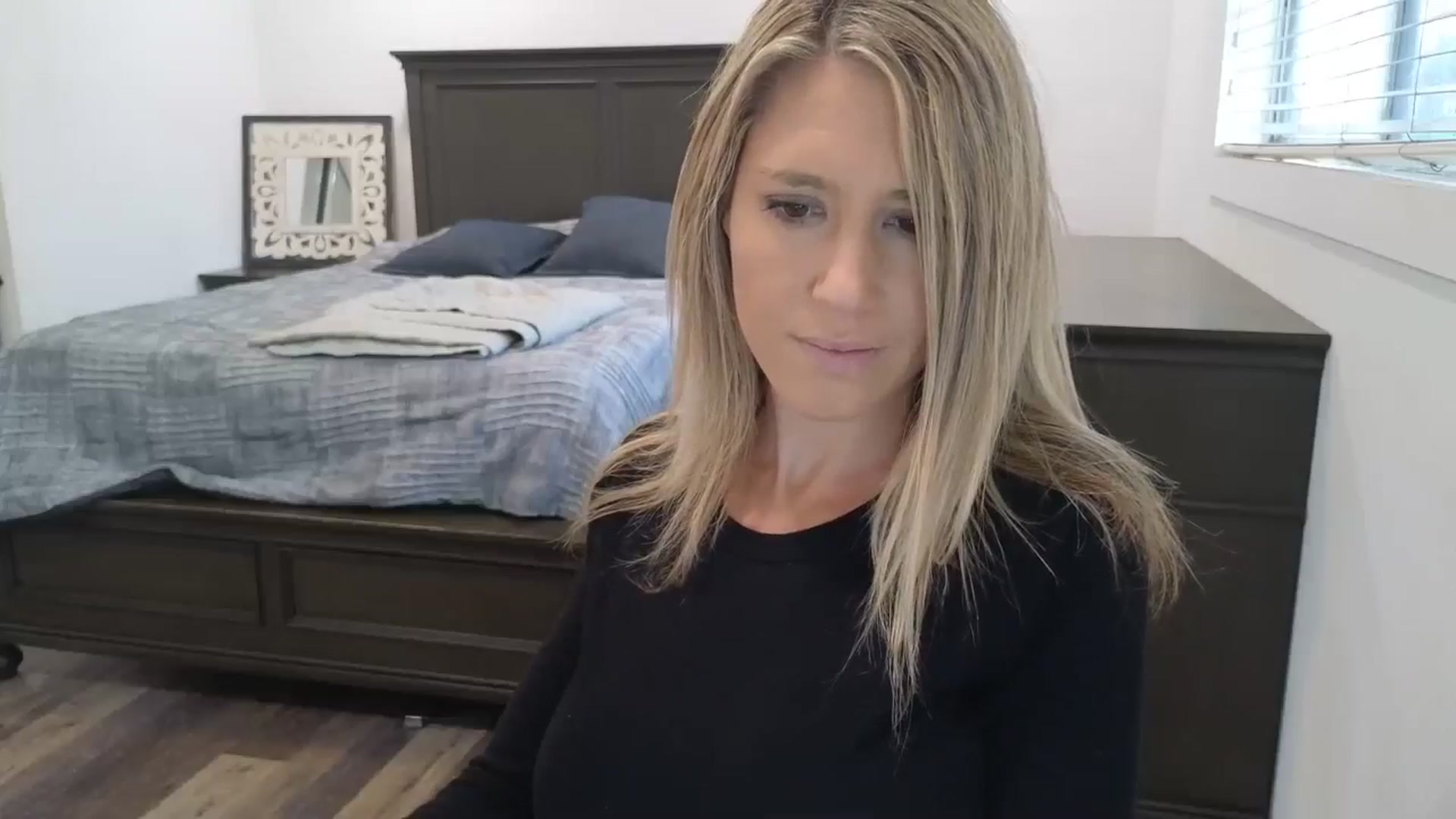Gallery image thumbnail from blond_milf's myfreecams stream on, 12/01/2025, 21:38 image 7 of 20