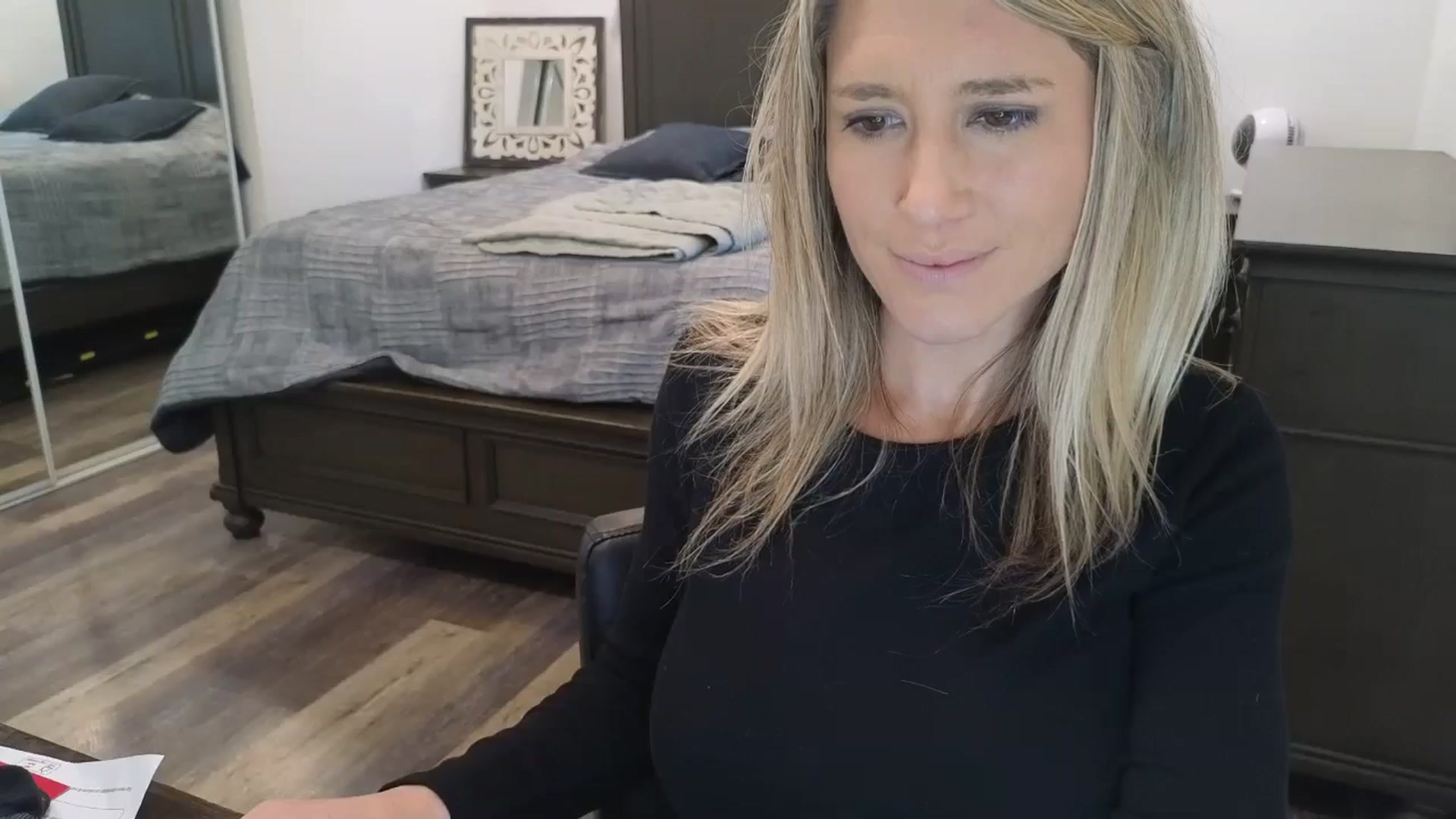 Gallery image thumbnail from blond_milf's myfreecams stream on, 12/02/2025, 24:33 image 13 of 20