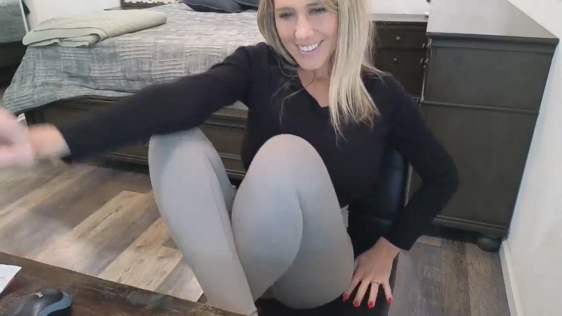 Gallery image thumbnail from blond_milf's myfreecams stream on, 12/02/2025, 08:20 image 2 of 20