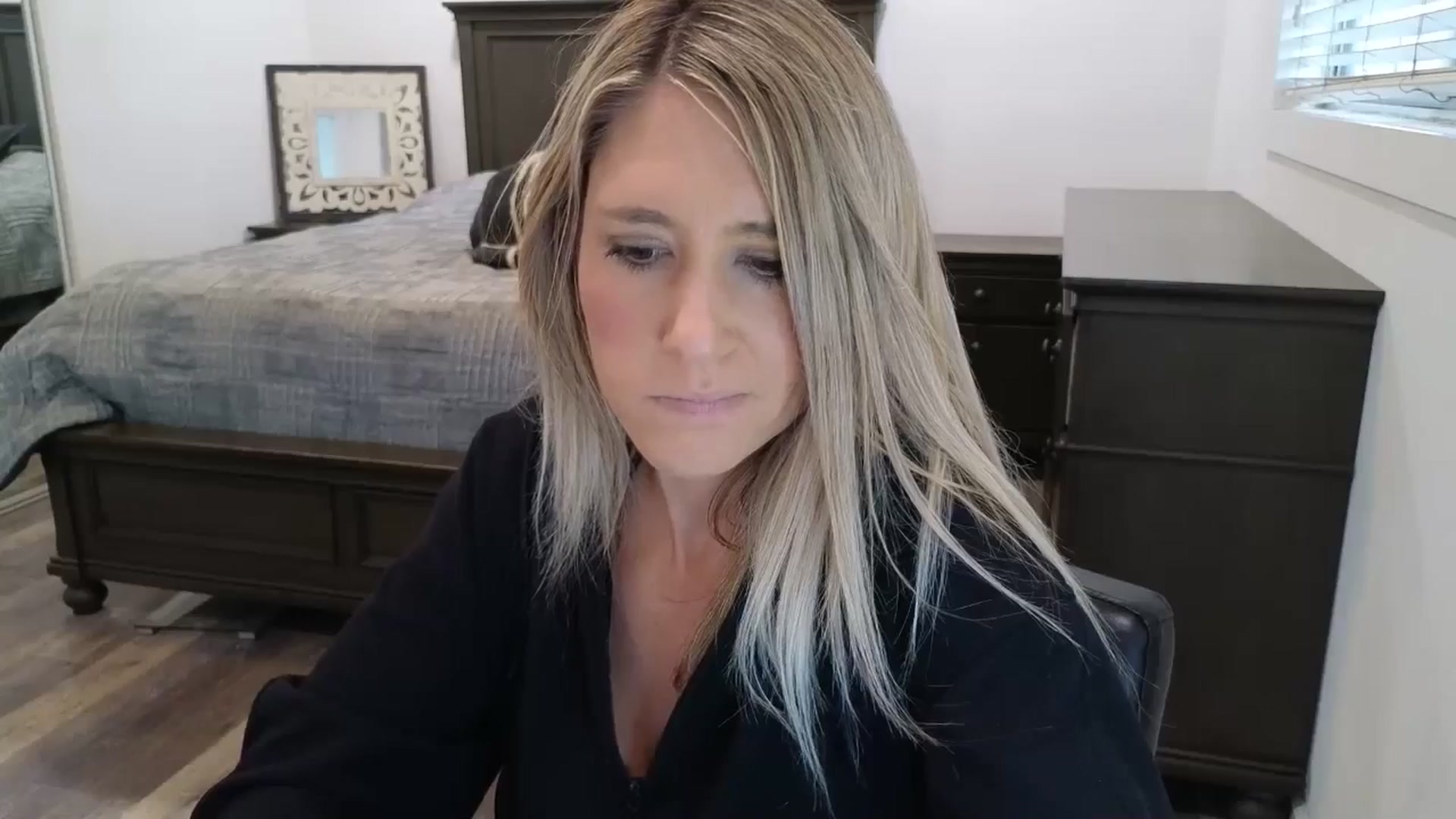 Gallery image thumbnail from blond_milf's myfreecams stream on, 01/02/2026, 22:42 image 13 of 20