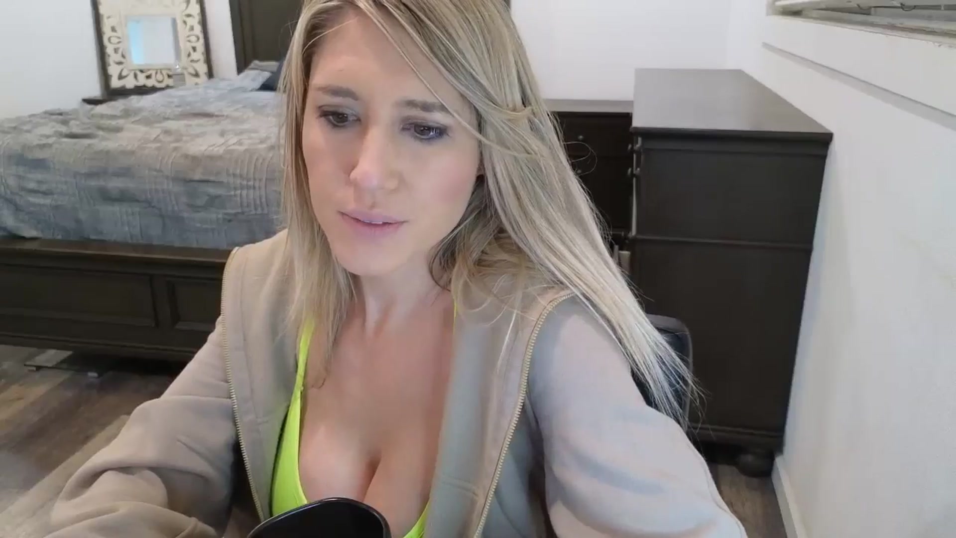 Gallery image thumbnail from blond_milf's myfreecams stream on, 01/04/2026, 06:58 image 6 of 20
