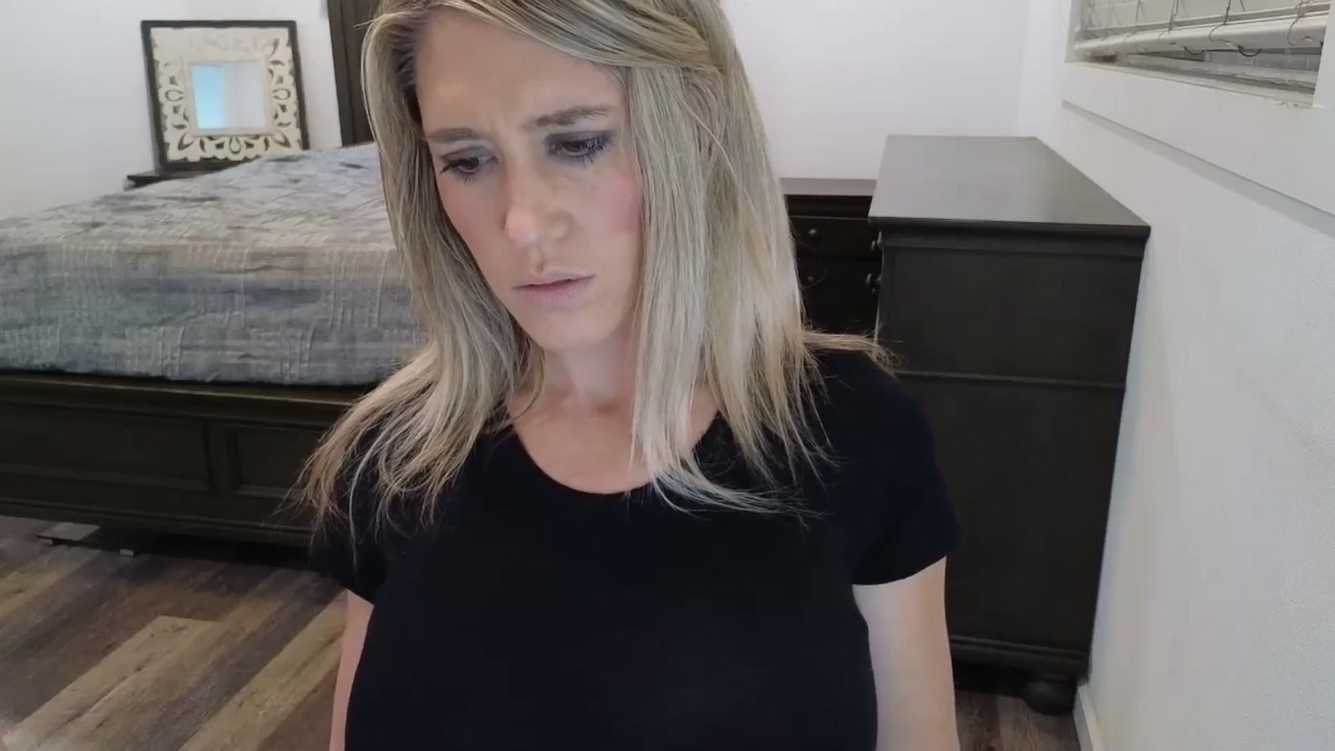 Gallery image thumbnail from blond_milf's myfreecams stream on, 01/07/2026, 07:51 image 3 of 20