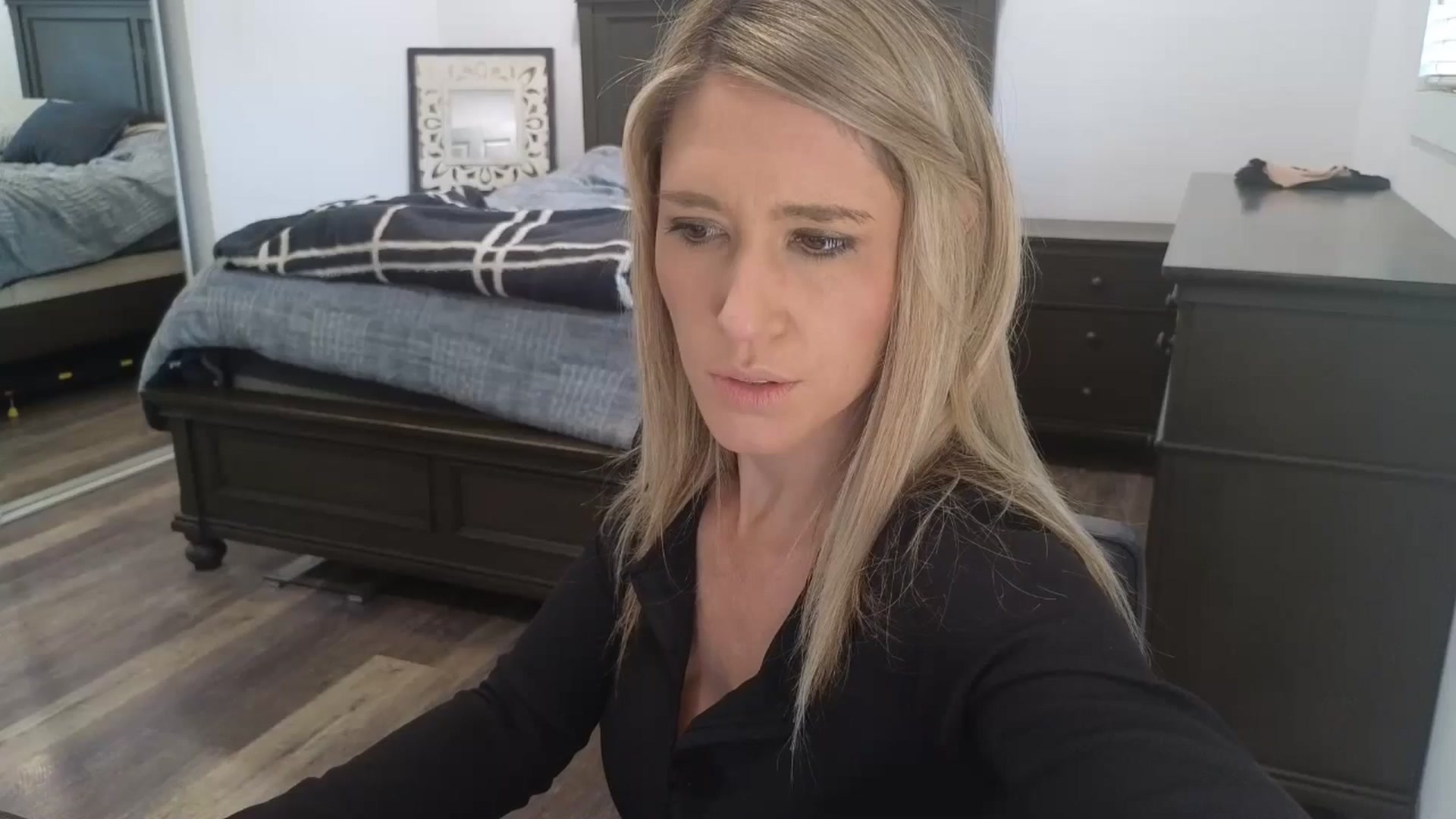 Gallery image thumbnail from blond_milf's myfreecams stream on, 01/20/2026, 21:27 image 3 of 20