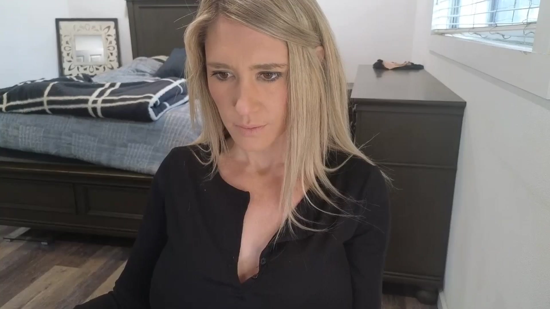 Gallery image thumbnail from blond_milf's myfreecams stream on, 01/20/2026, 22:05 image 6 of 20