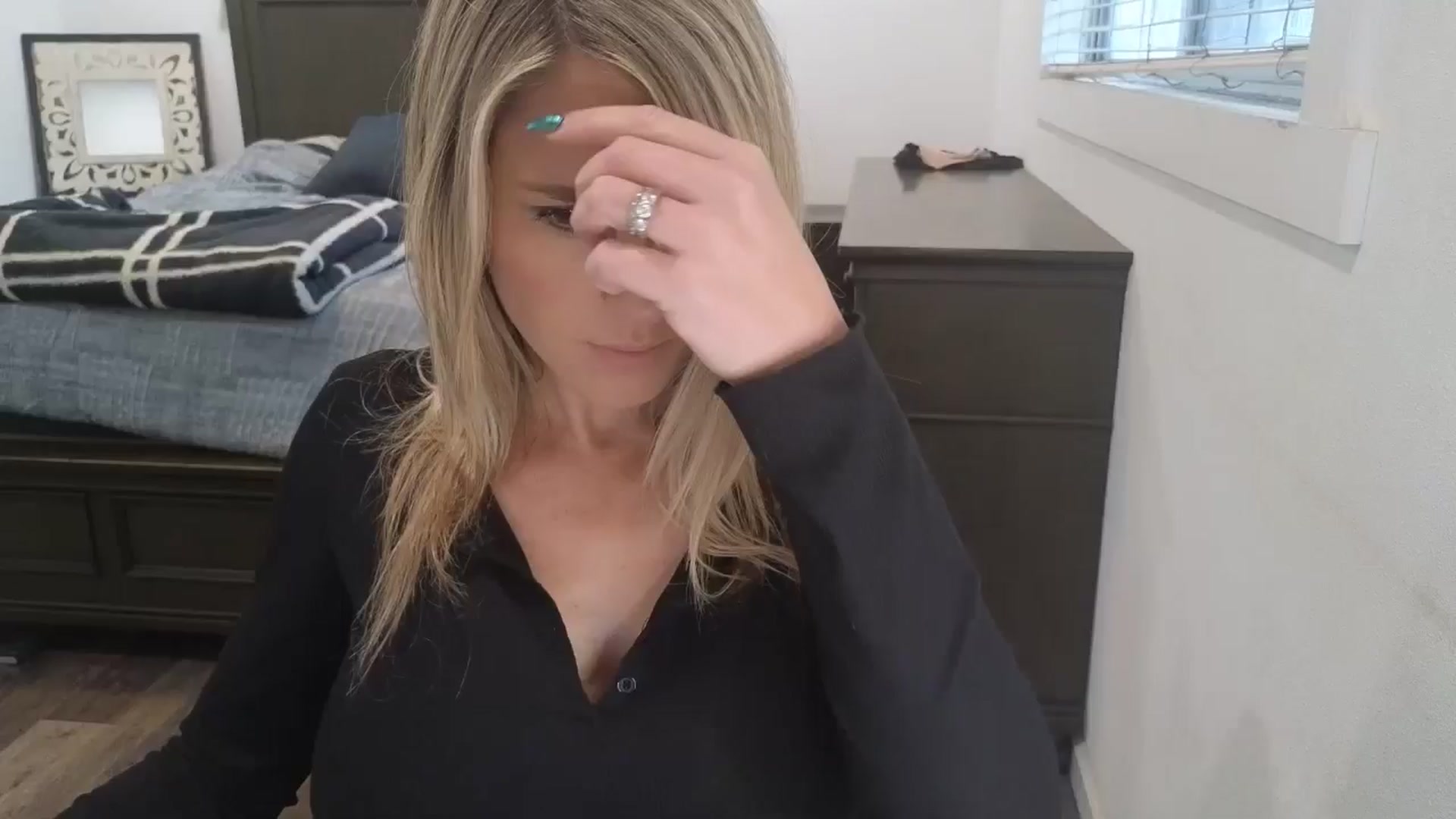 Gallery image thumbnail from blond_milf's myfreecams stream on, 01/20/2026, 23:31 image 1 of 20