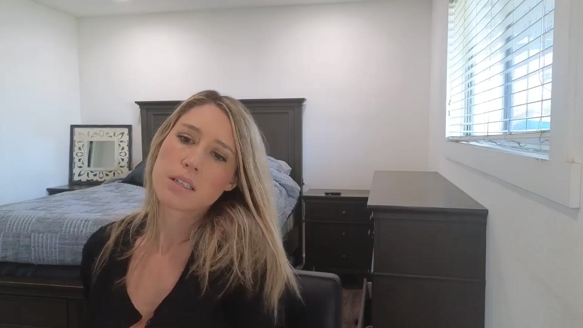 Gallery image thumbnail from blond_milf's myfreecams stream on, 01/28/2026, 21:13 image 4 of 20