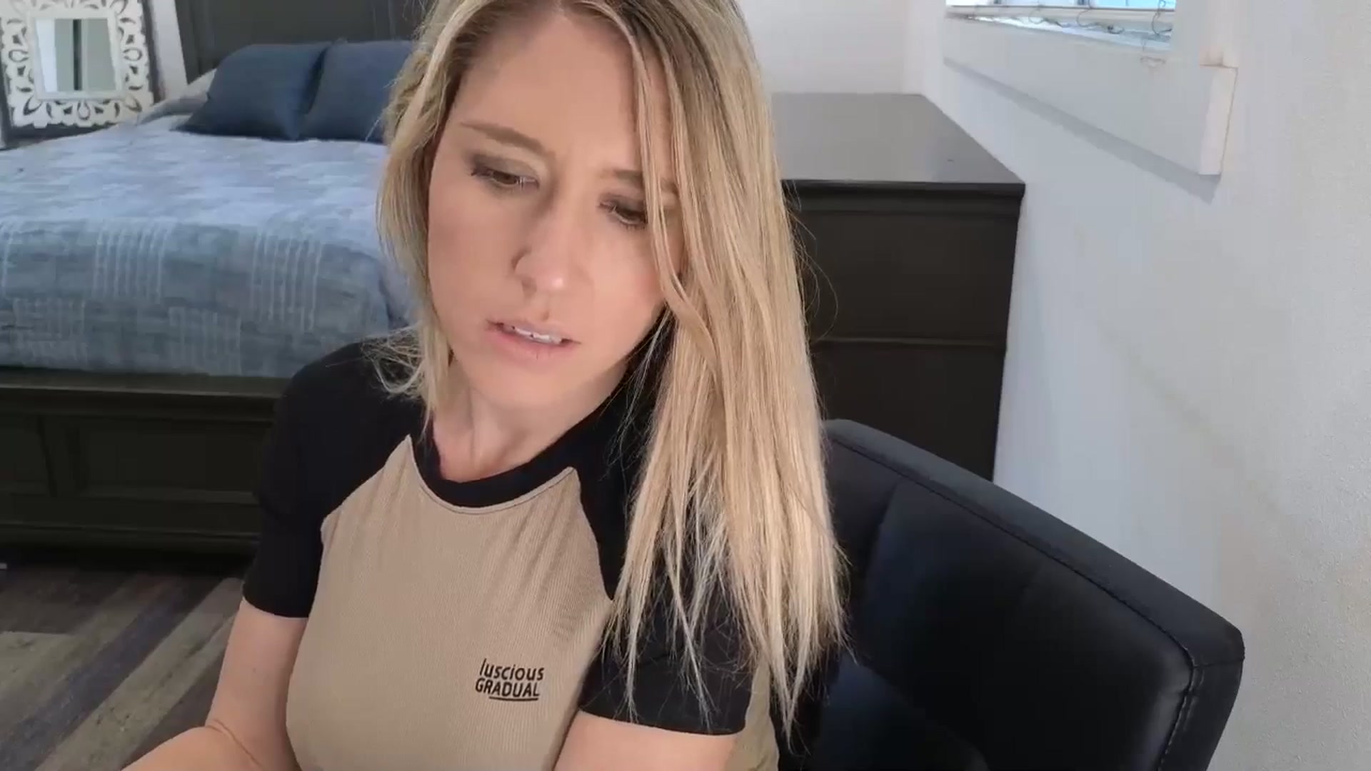 Gallery image thumbnail from blond_milf's myfreecams stream on, 02/06/2026, 21:42 image 19 of 20