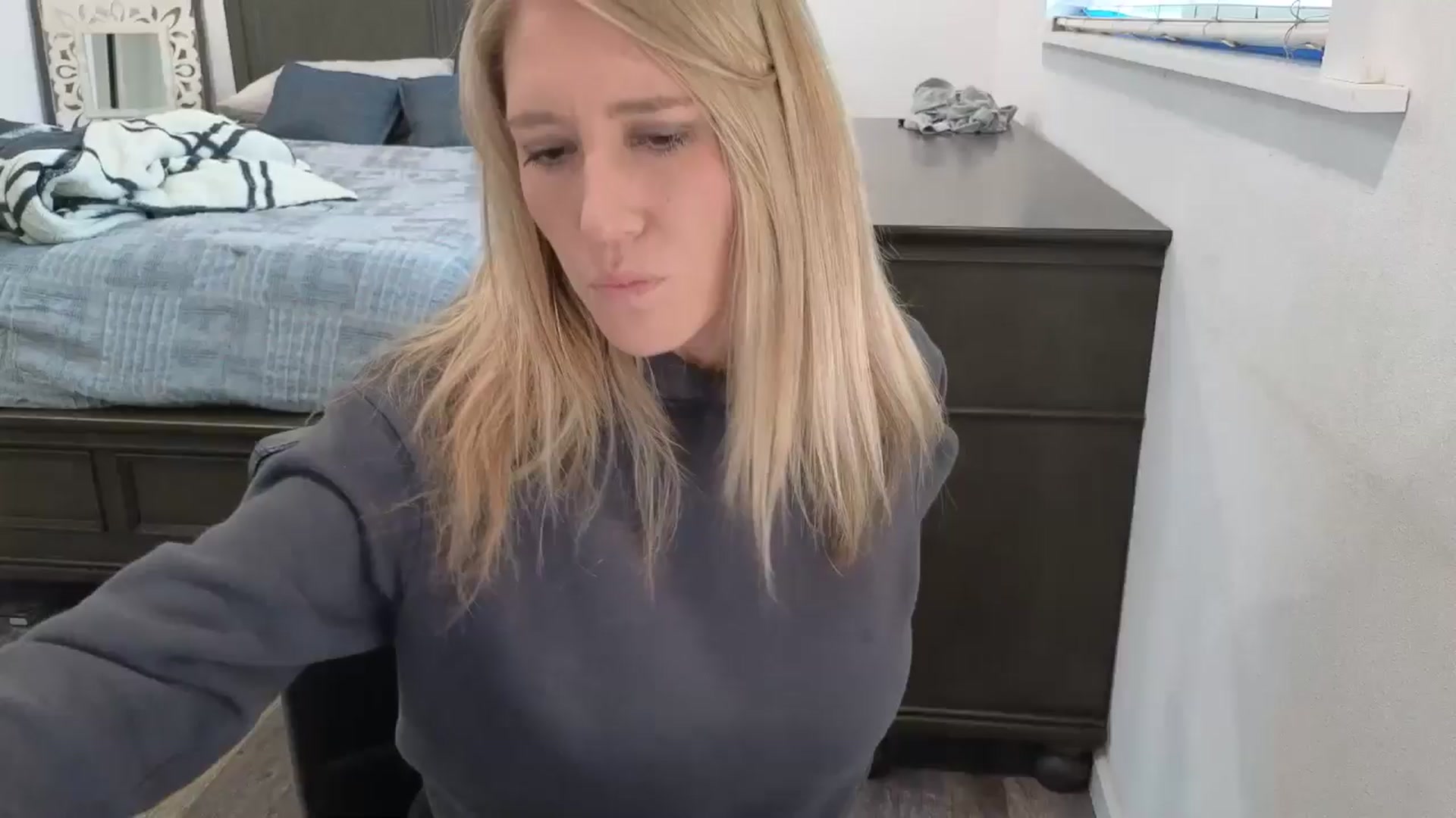 Gallery image thumbnail from blond_milf's myfreecams stream on, 02/15/2026, 24:01 image 1 of 20