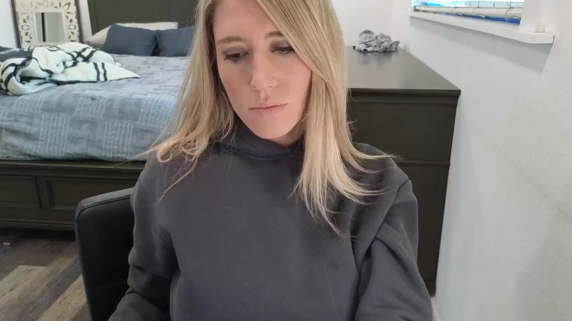 Gallery image thumbnail from blond_milf's myfreecams stream on, 02/15/2026, 24:01 image 2 of 20