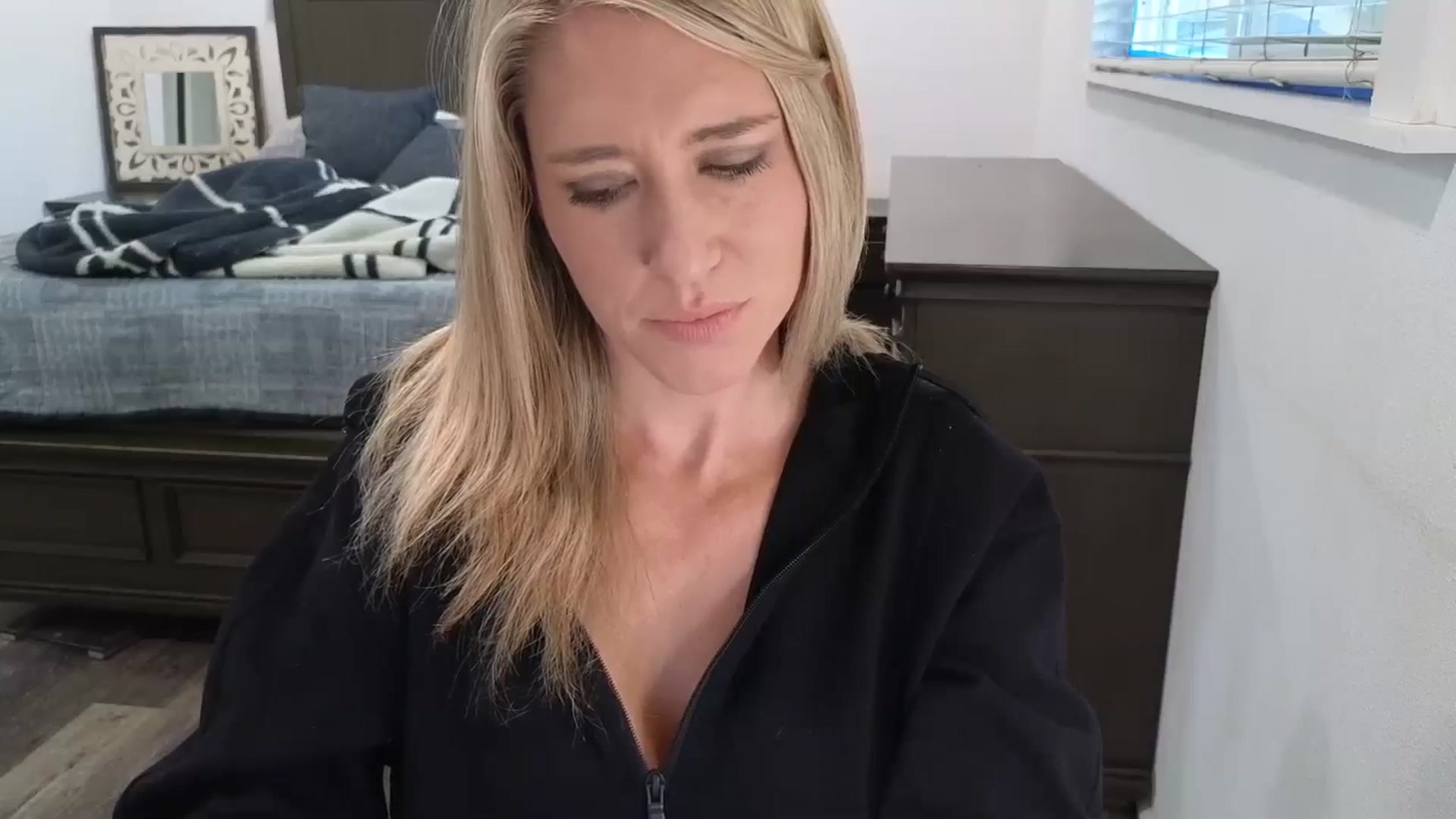 Gallery image thumbnail from blond_milf's myfreecams stream on, 02/16/2026, 23:27 image 7 of 20