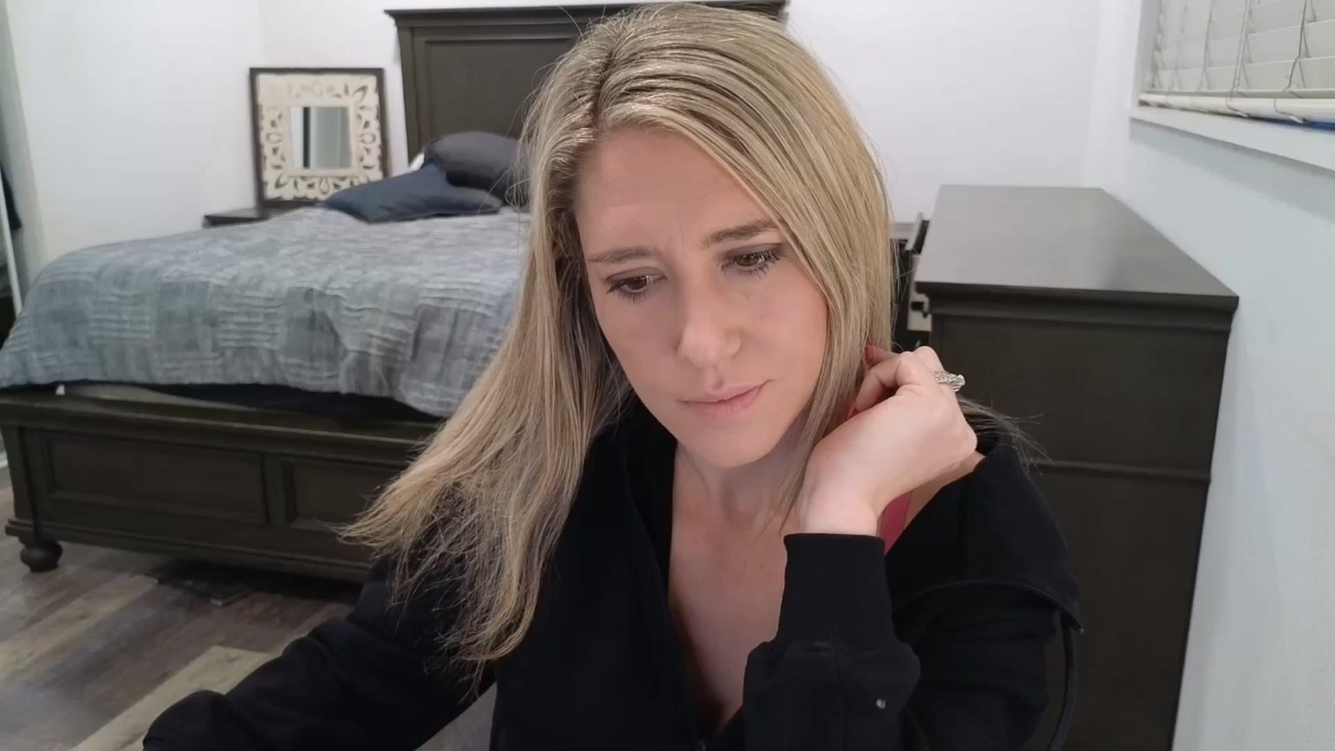 Gallery image thumbnail from blond_milf's myfreecams stream on, 02/17/2026, 08:19 image 2 of 20