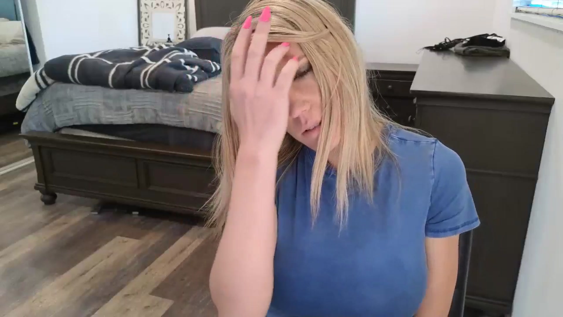Gallery image thumbnail from blond_milf's myfreecams stream on, 02/20/2026, 22:37 image 8 of 20