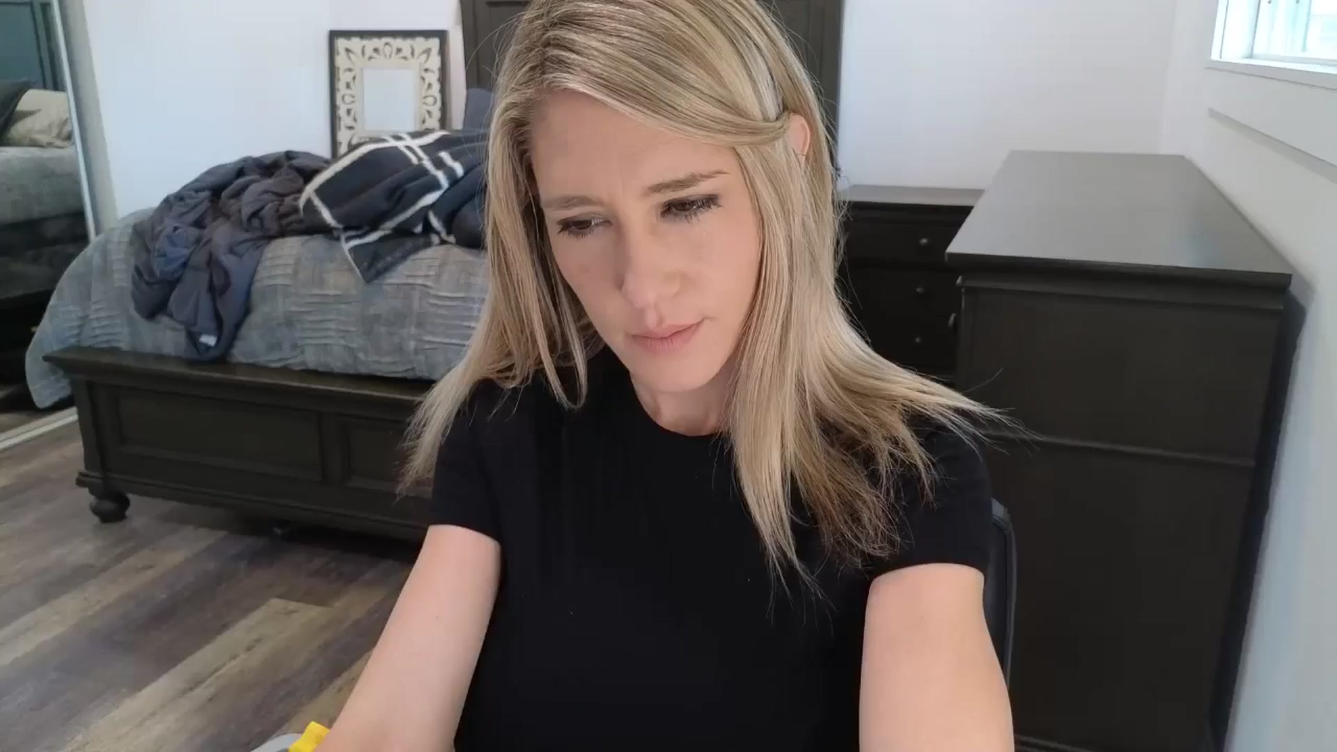 Gallery image thumbnail from blond_milf's myfreecams stream on, 02/24/2026, 18:37 image 1 of 20