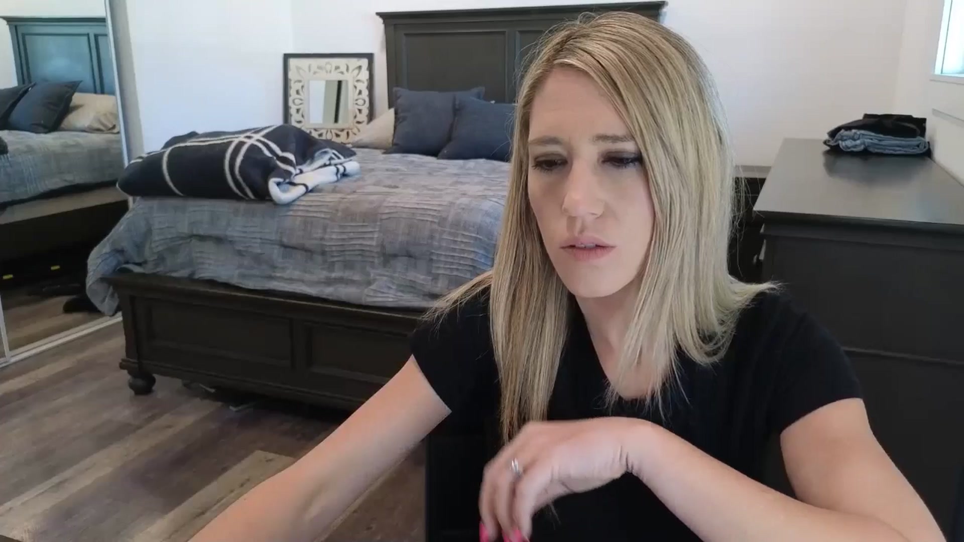 Gallery image thumbnail from blond_milf's myfreecams stream on, 03/03/2026, 21:09 image 3 of 20