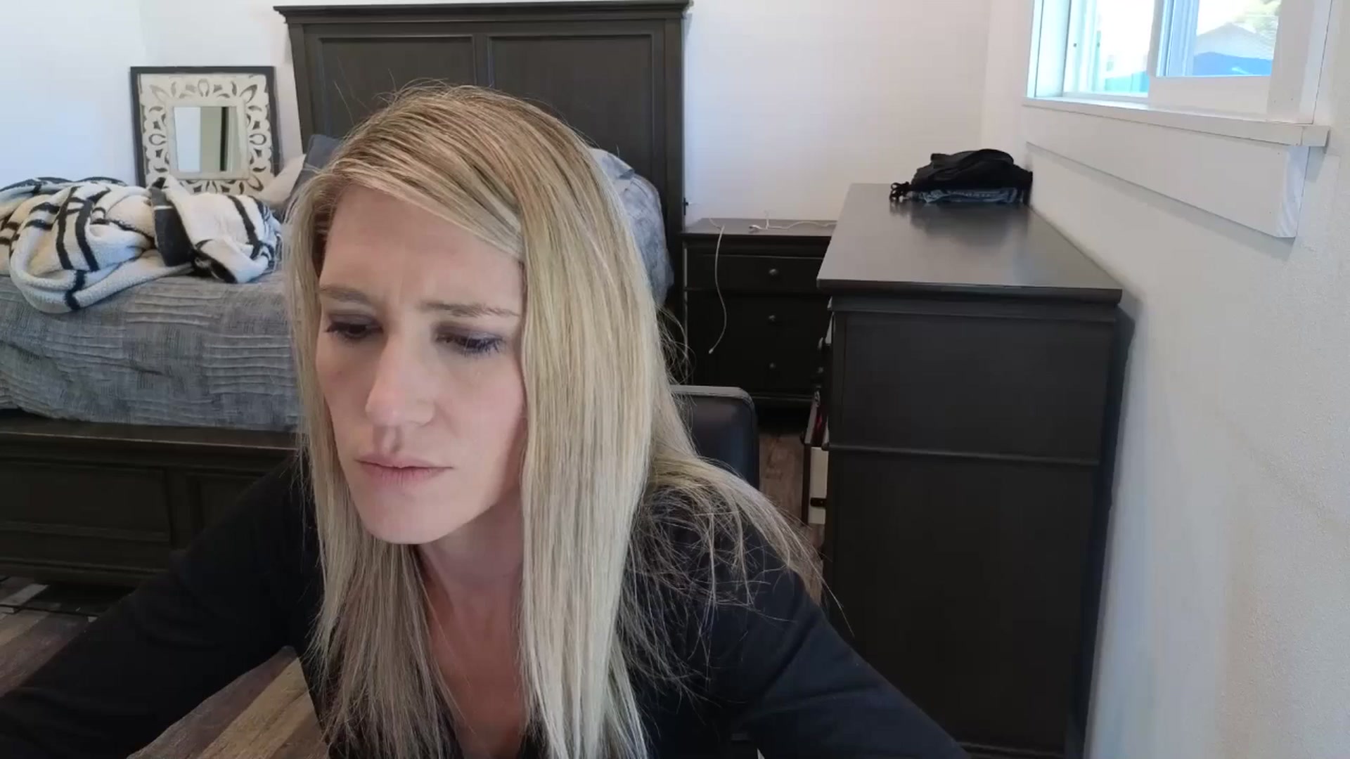 Gallery image thumbnail from blond_milf's myfreecams stream on, 03/05/2026, 20:24 image 16 of 20