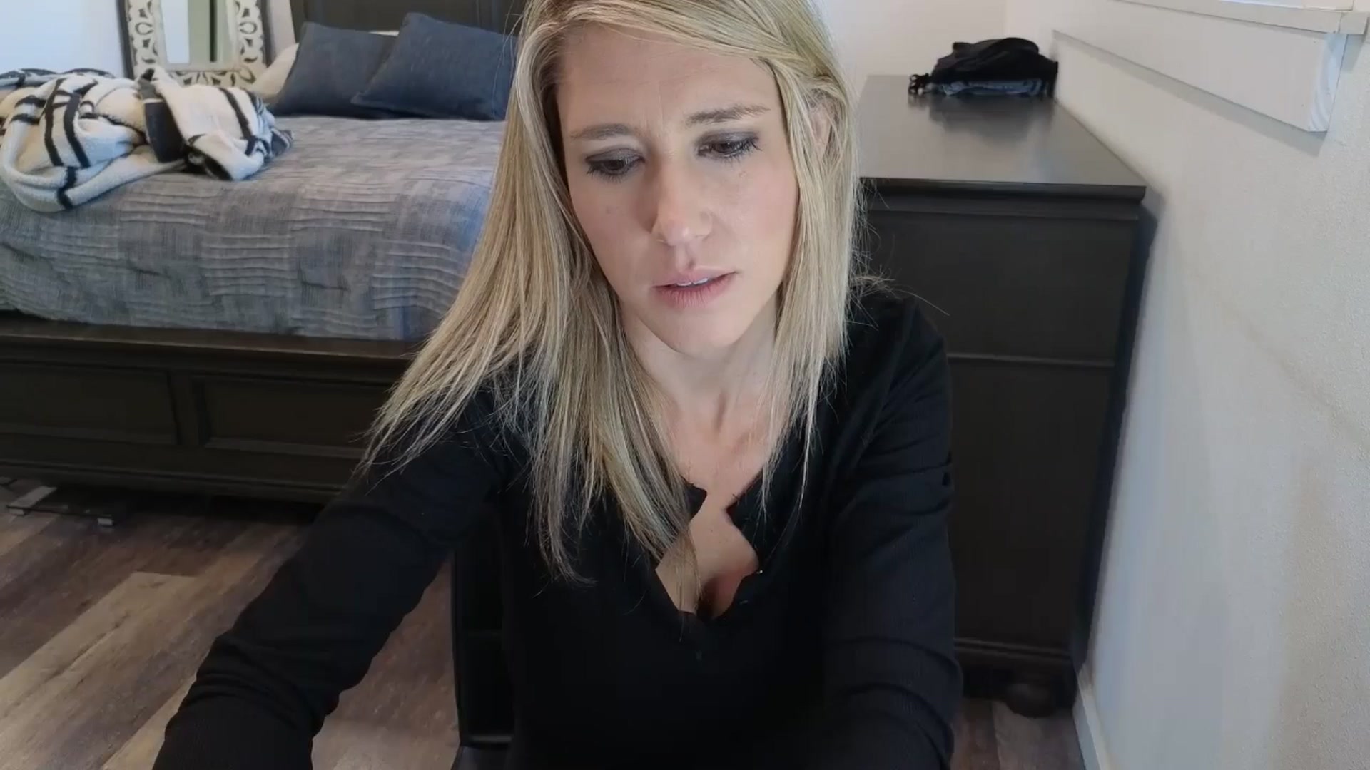 Gallery image thumbnail from blond_milf's myfreecams stream on, 03/05/2026, 20:24 image 3 of 20