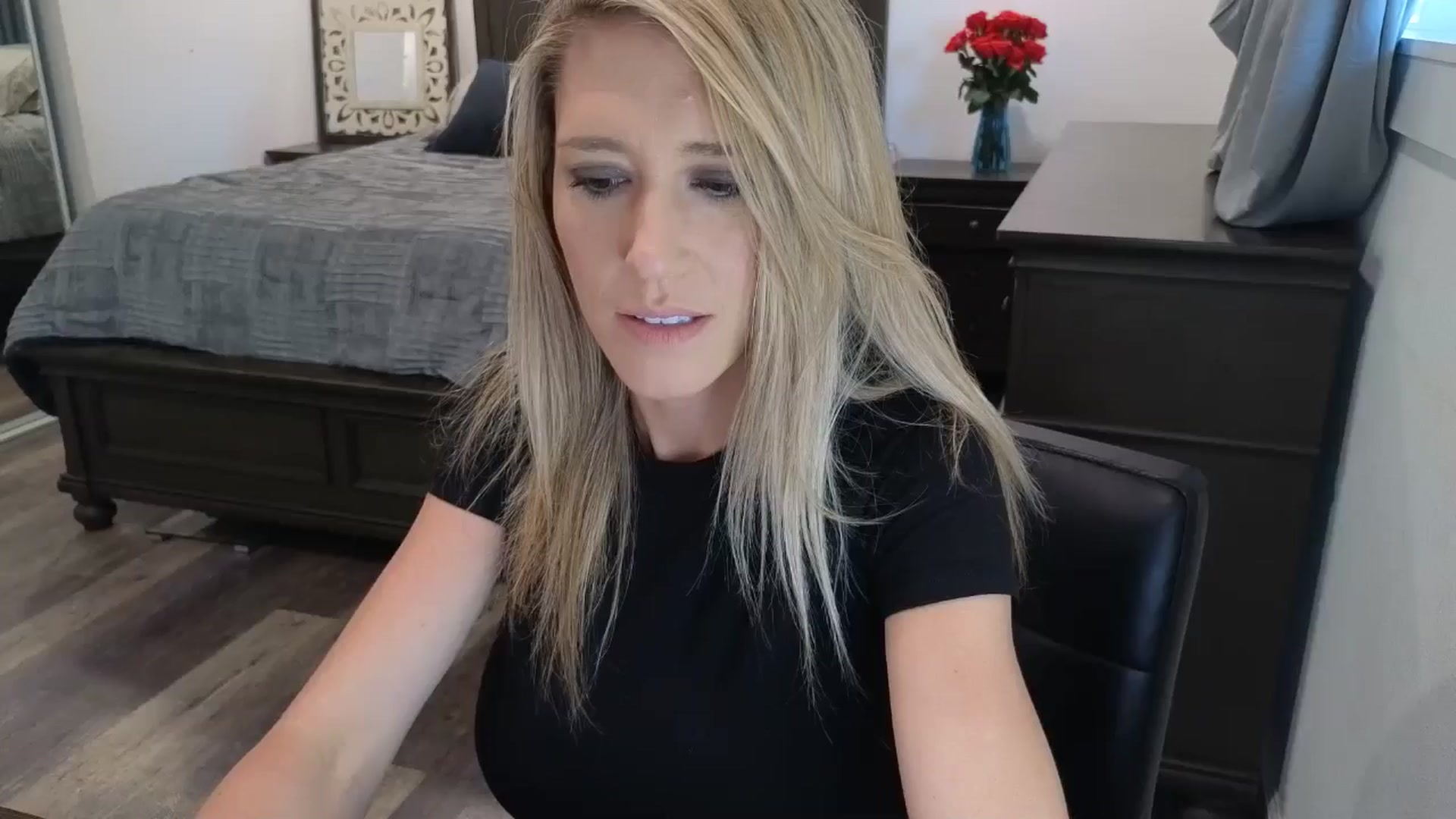 Gallery image thumbnail from blond_milf's myfreecams stream on, 03/16/2026, 18:46 image 1 of 20