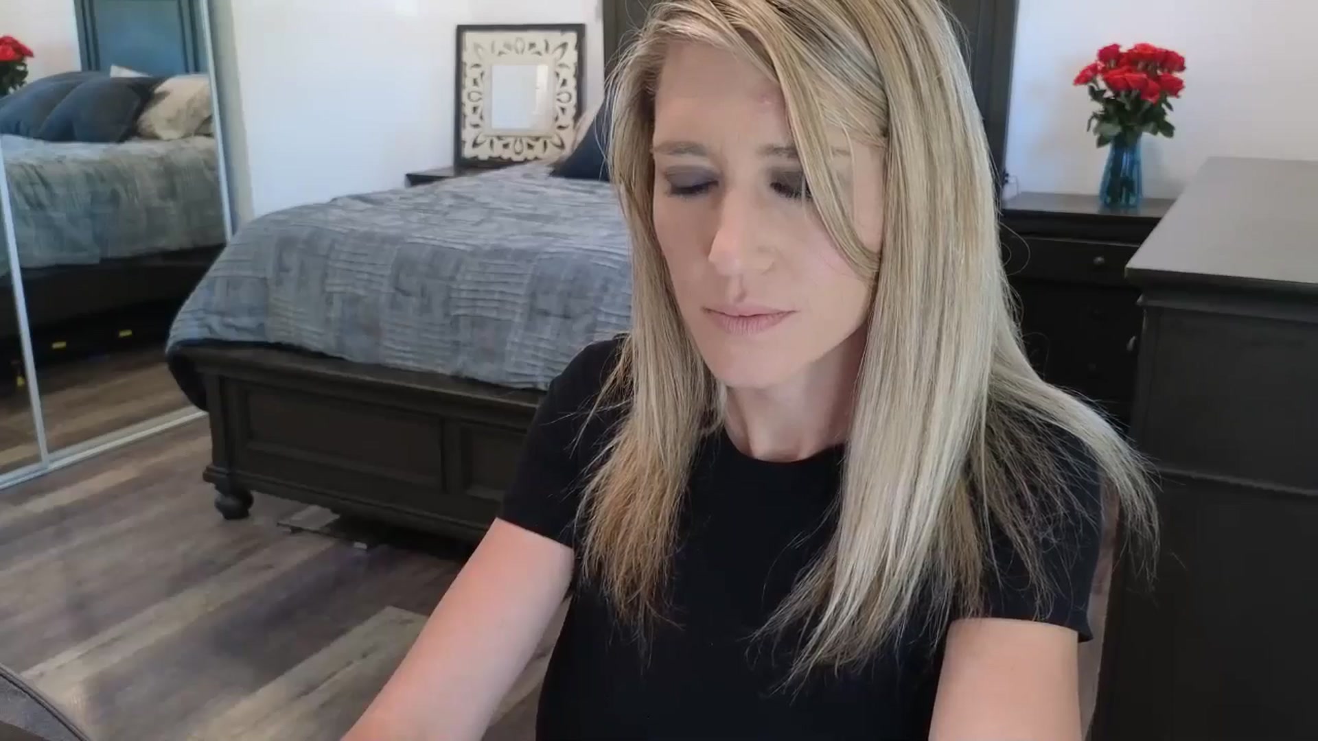 Gallery image thumbnail from blond_milf's myfreecams stream on, 03/16/2026, 18:46 image 15 of 20