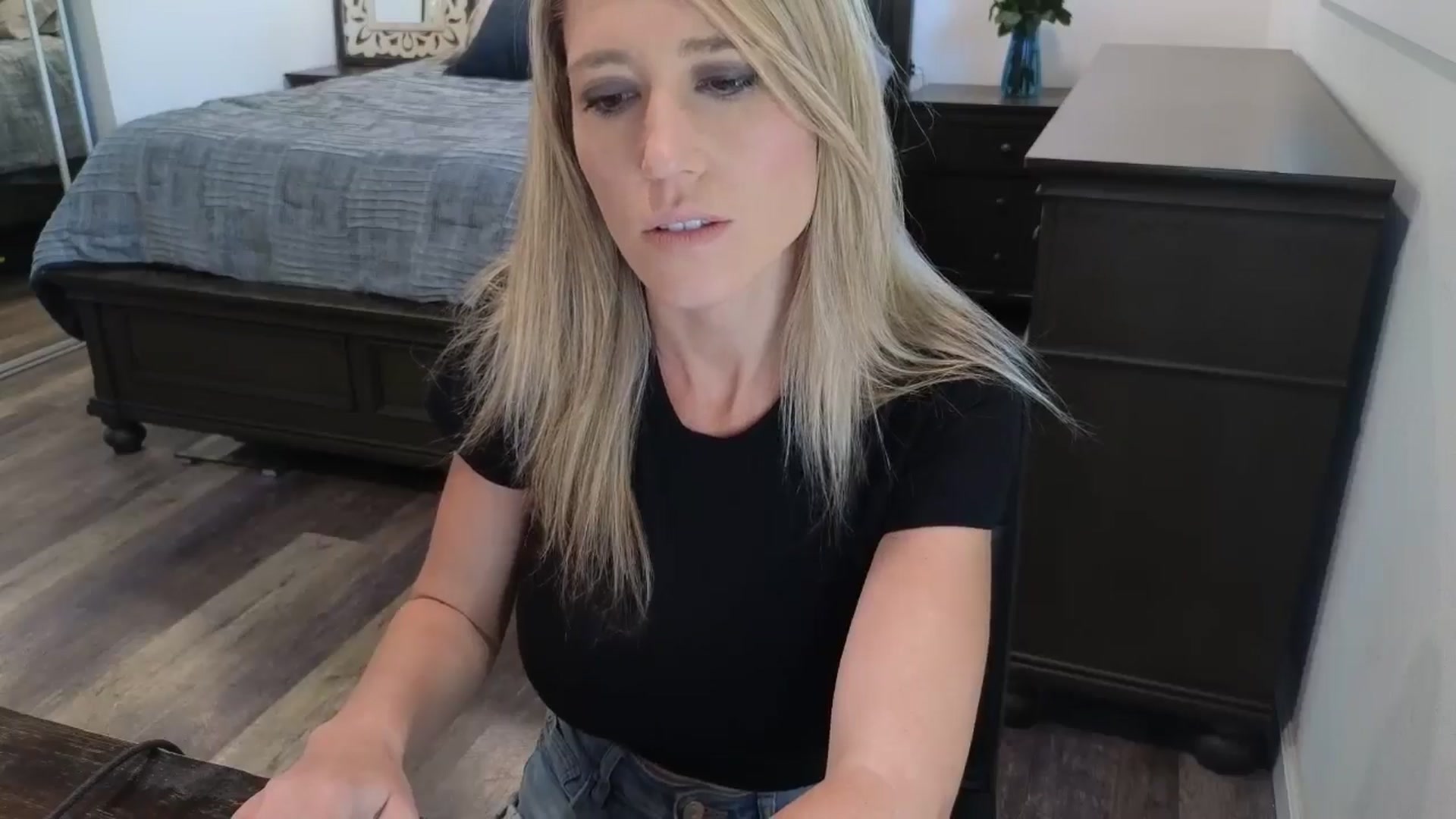 Gallery image thumbnail from blond_milf's myfreecams stream on, 03/16/2026, 19:57 image 2 of 20