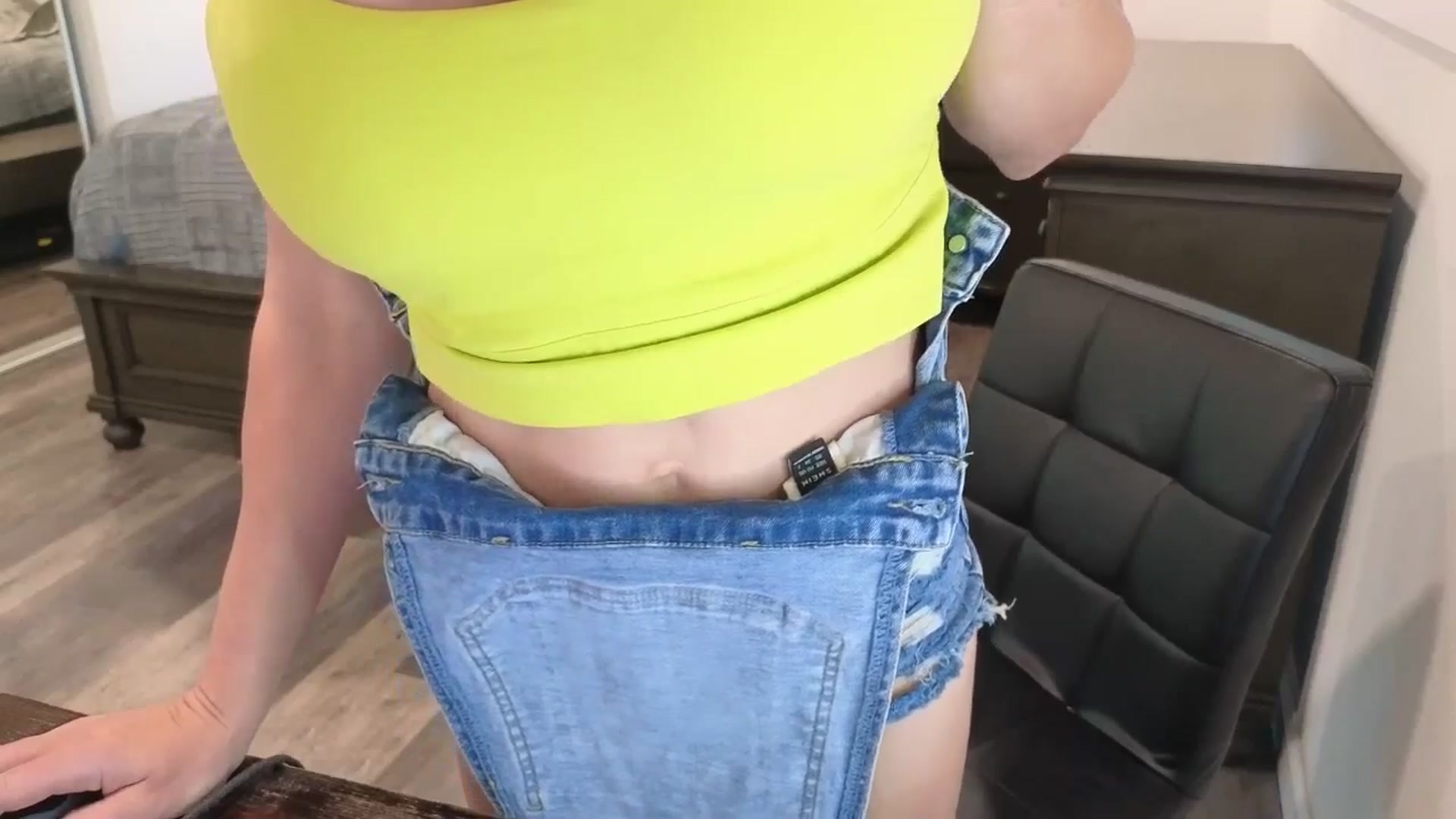 Gallery image thumbnail from blond_milf's myfreecams stream on, 03/17/2026, 22:07 image 11 of 20