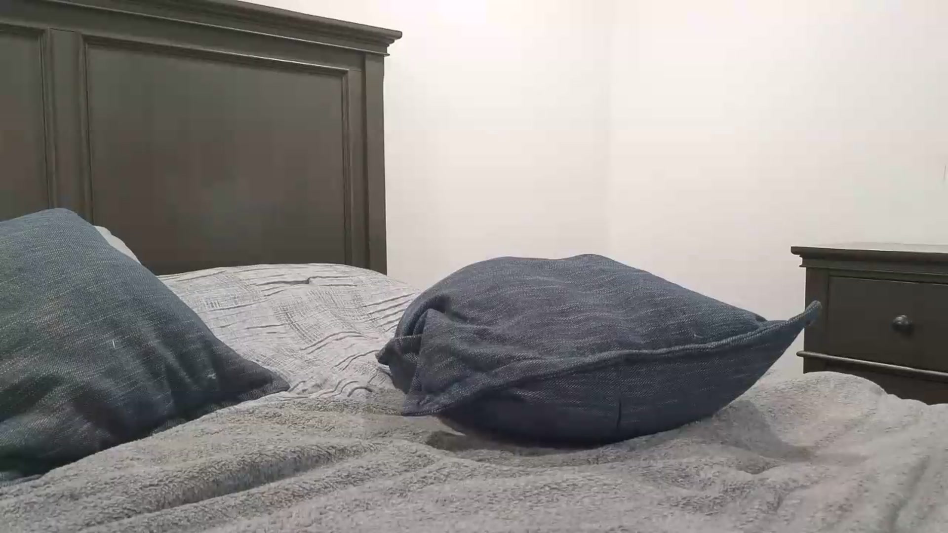 Gallery image thumbnail from blond_milf's myfreecams stream on, 06/03/2026, 07:05 image 10 of 20