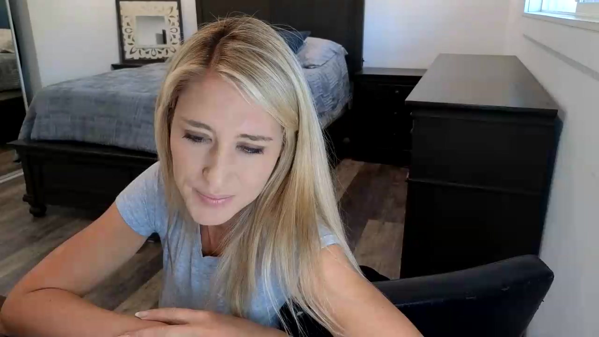 Gallery image thumbnail from blond_milf's myfreecams stream on, 09/07/2026, 20:34 image 20 of 20
