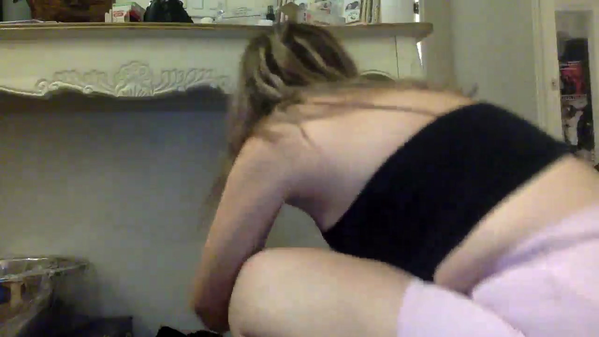 Gallery image thumbnail from blondebaby's myfreecams stream on, 10/18/2024, 08:01 image 8 of 20