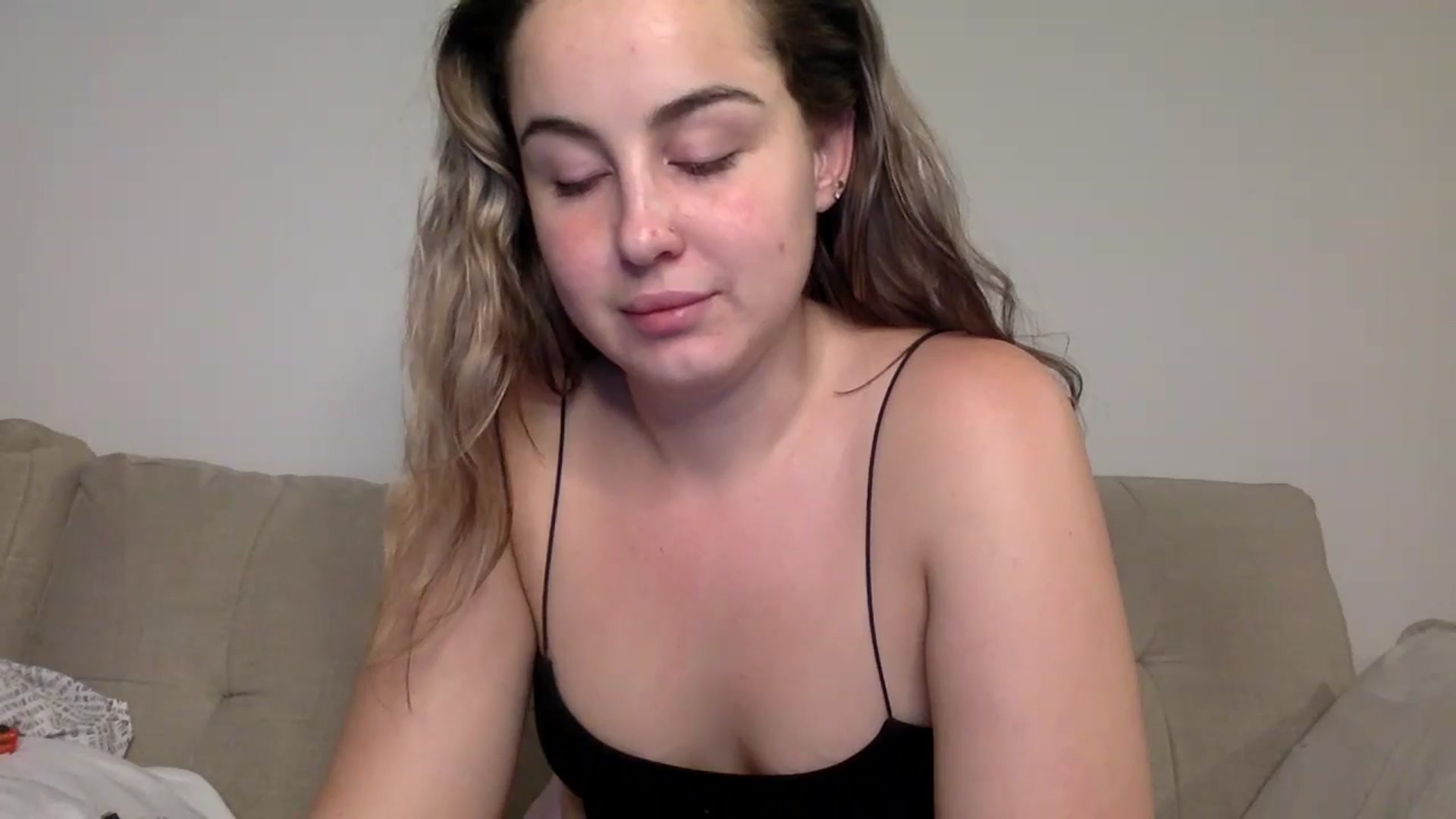 Gallery image thumbnail from blondebaby's myfreecams stream on, 10/18/2024, 08:01 image 13 of 20