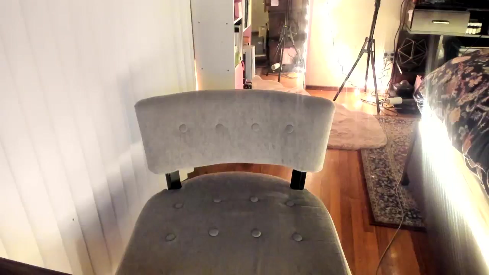 Gallery image thumbnail from blondetoshi's myfreecams stream on, 04/03/2024, 02:54 image 17 of 20