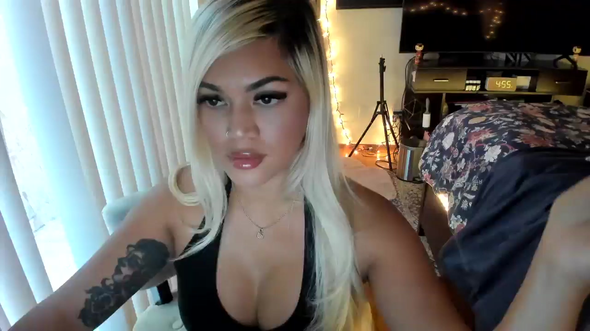 Gallery image thumbnail from blondetoshi's myfreecams stream on, 05/09/2024, 23:58 image 20 of 20